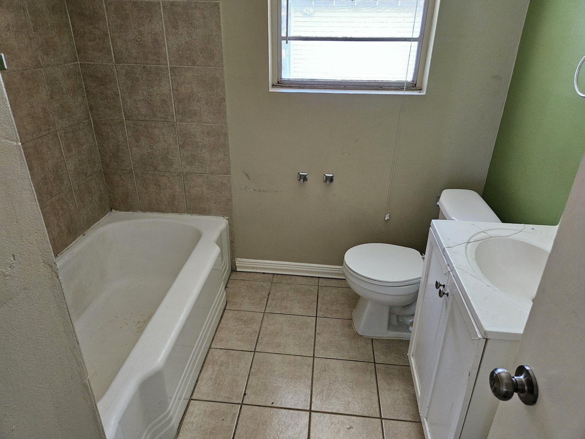 2646 Oates Drive