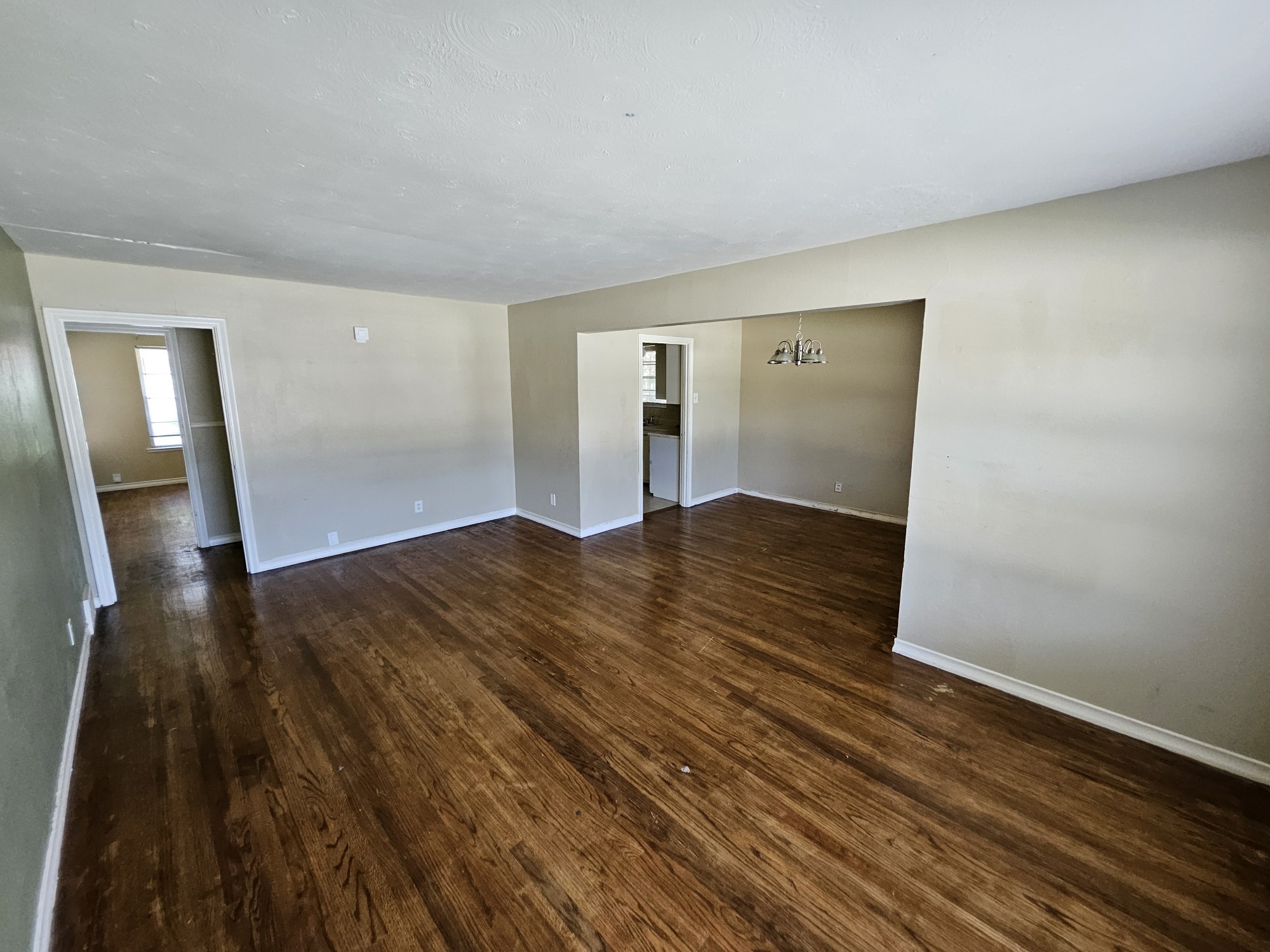2646 Oates Drive