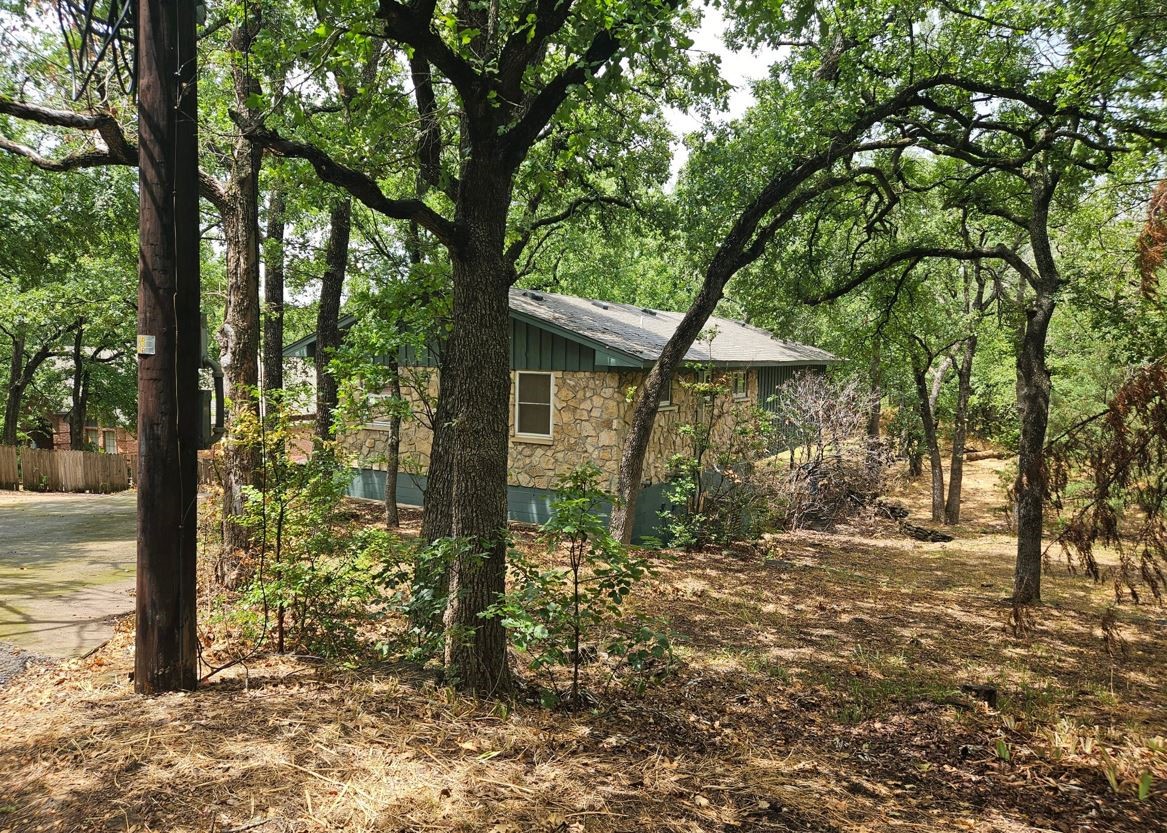 2129 Shoreline Drive