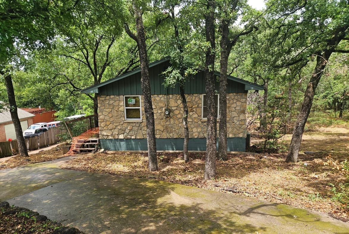 2129 Shoreline Drive