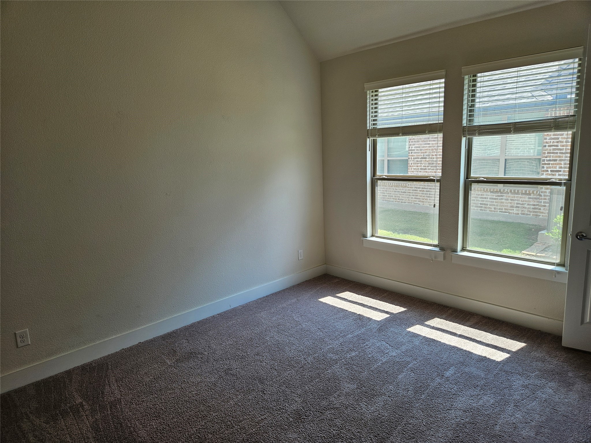 3910 Woodbine Lane