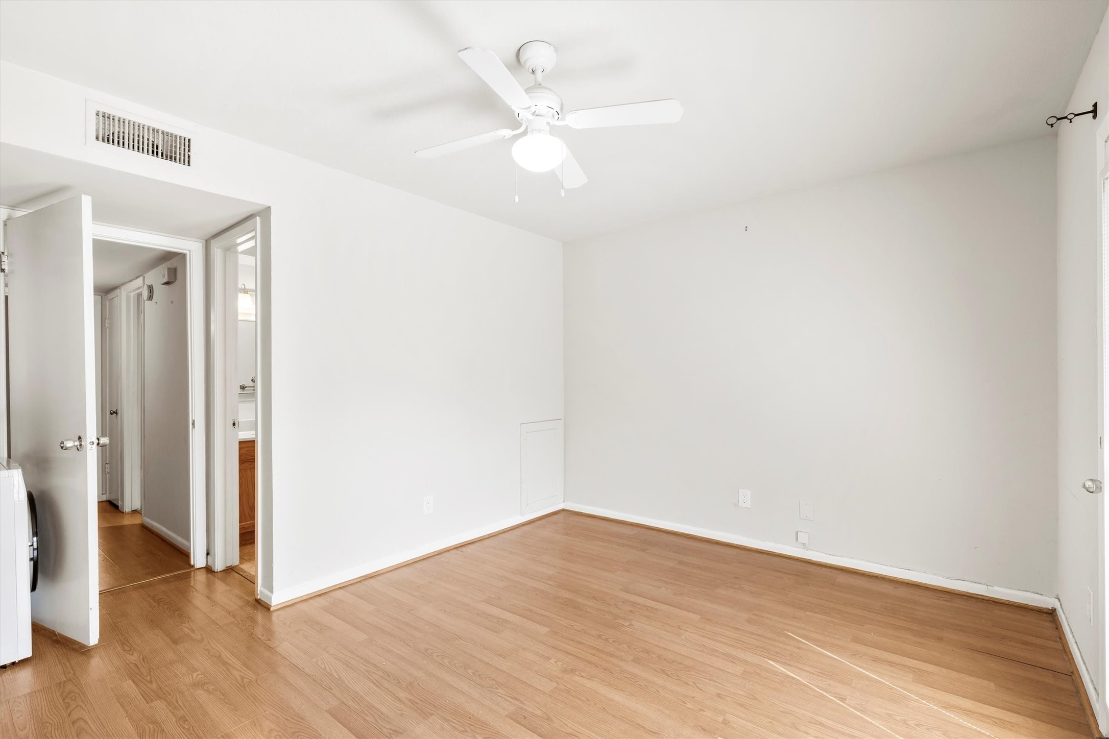 13643 Weald Green Street