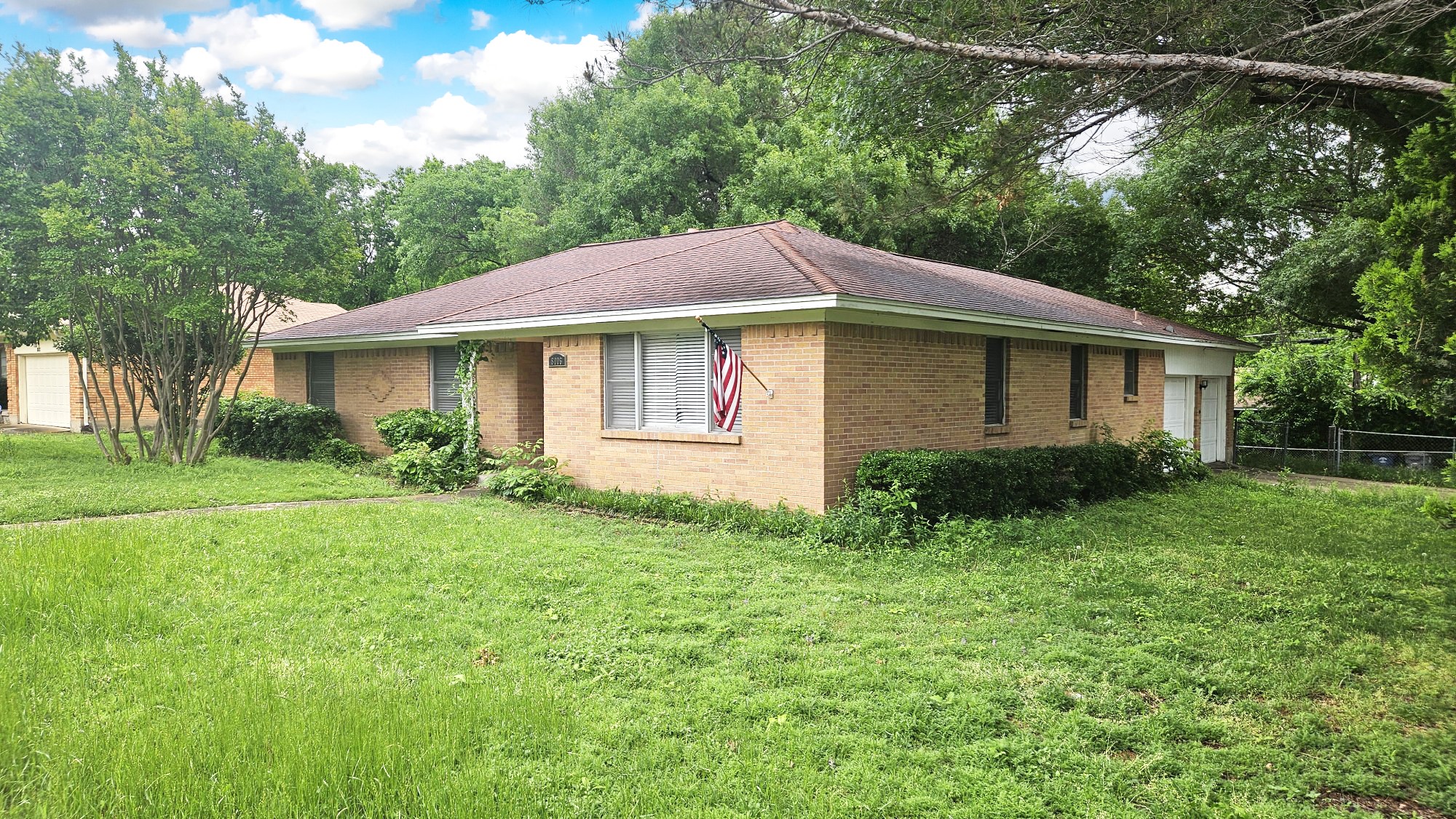 8006 Hunnicut Road