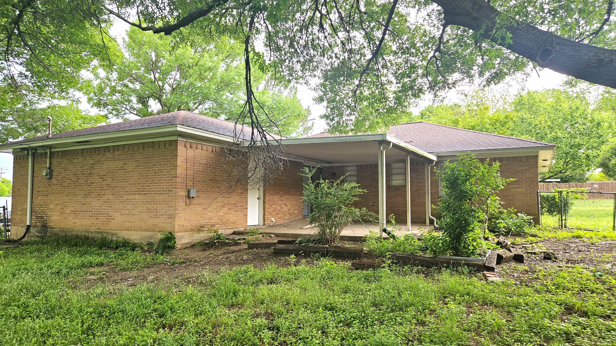 8006 Hunnicut Road