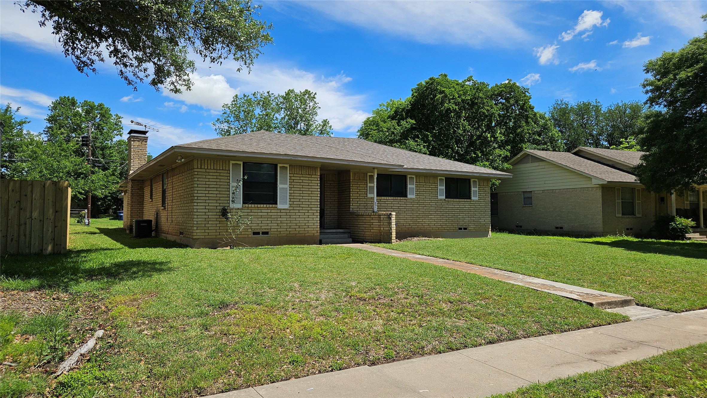 871 Magnolia Lane