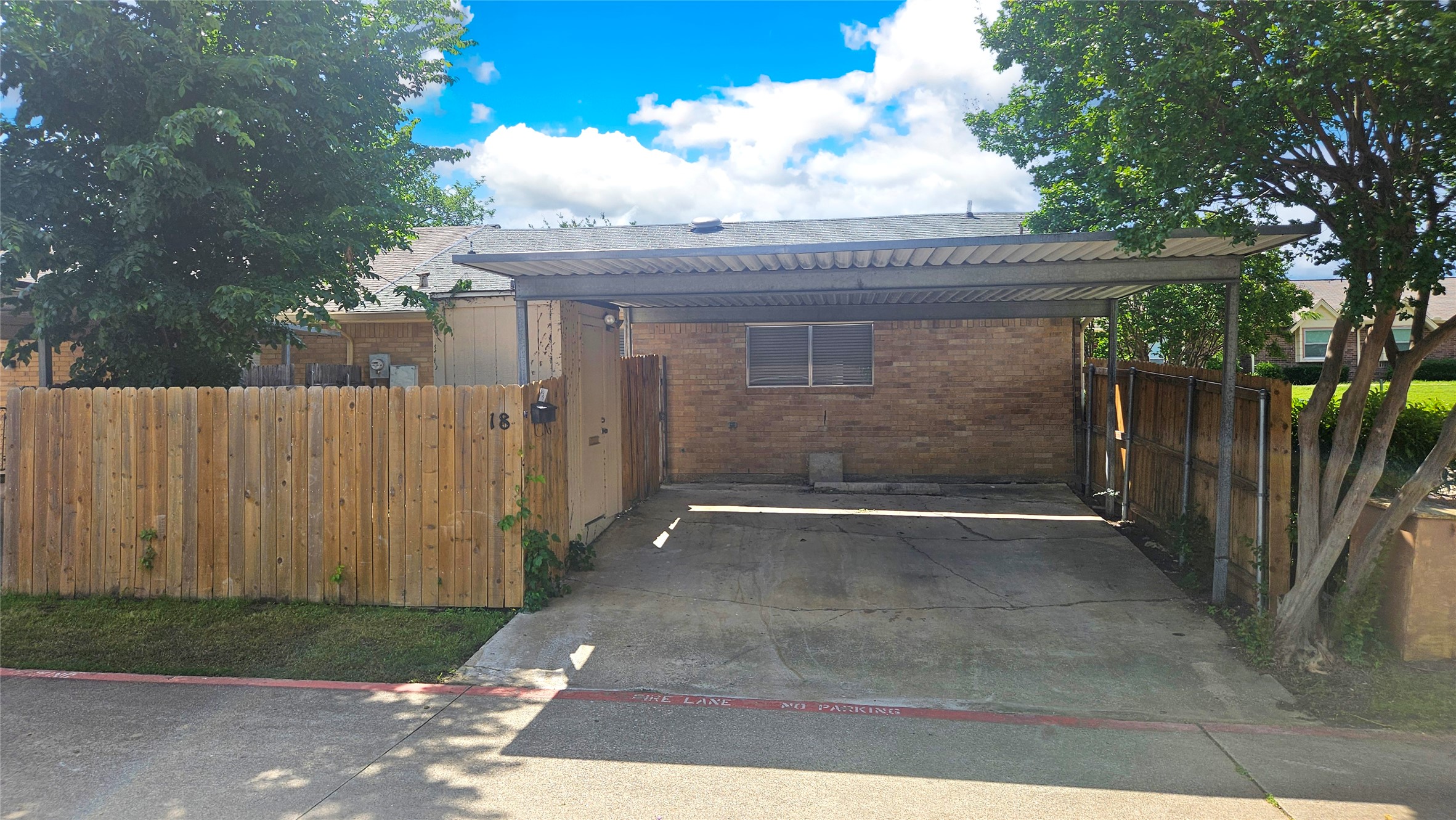 18 E Townhouse Lane 31