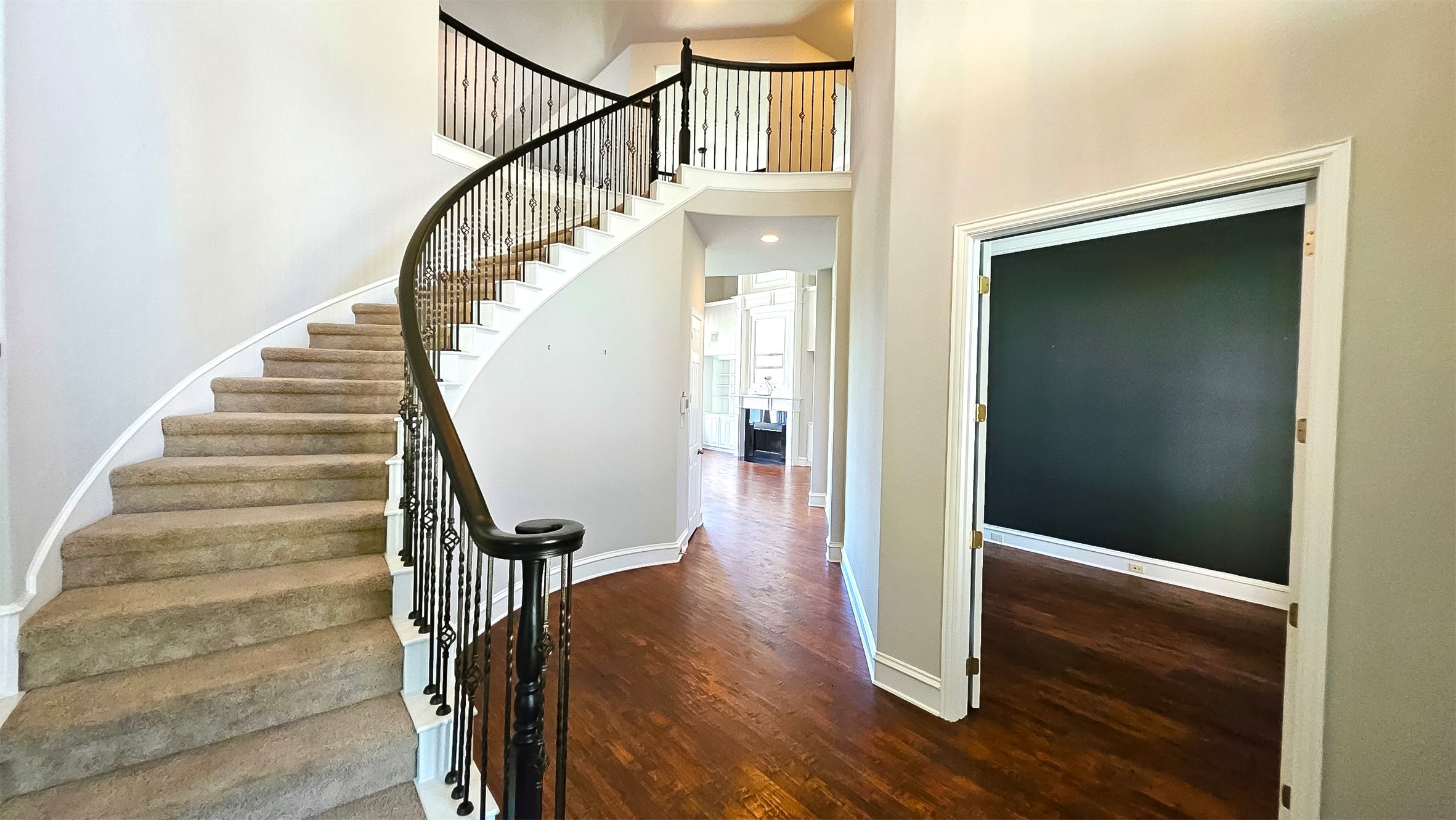 6944 Bridgemarker Drive