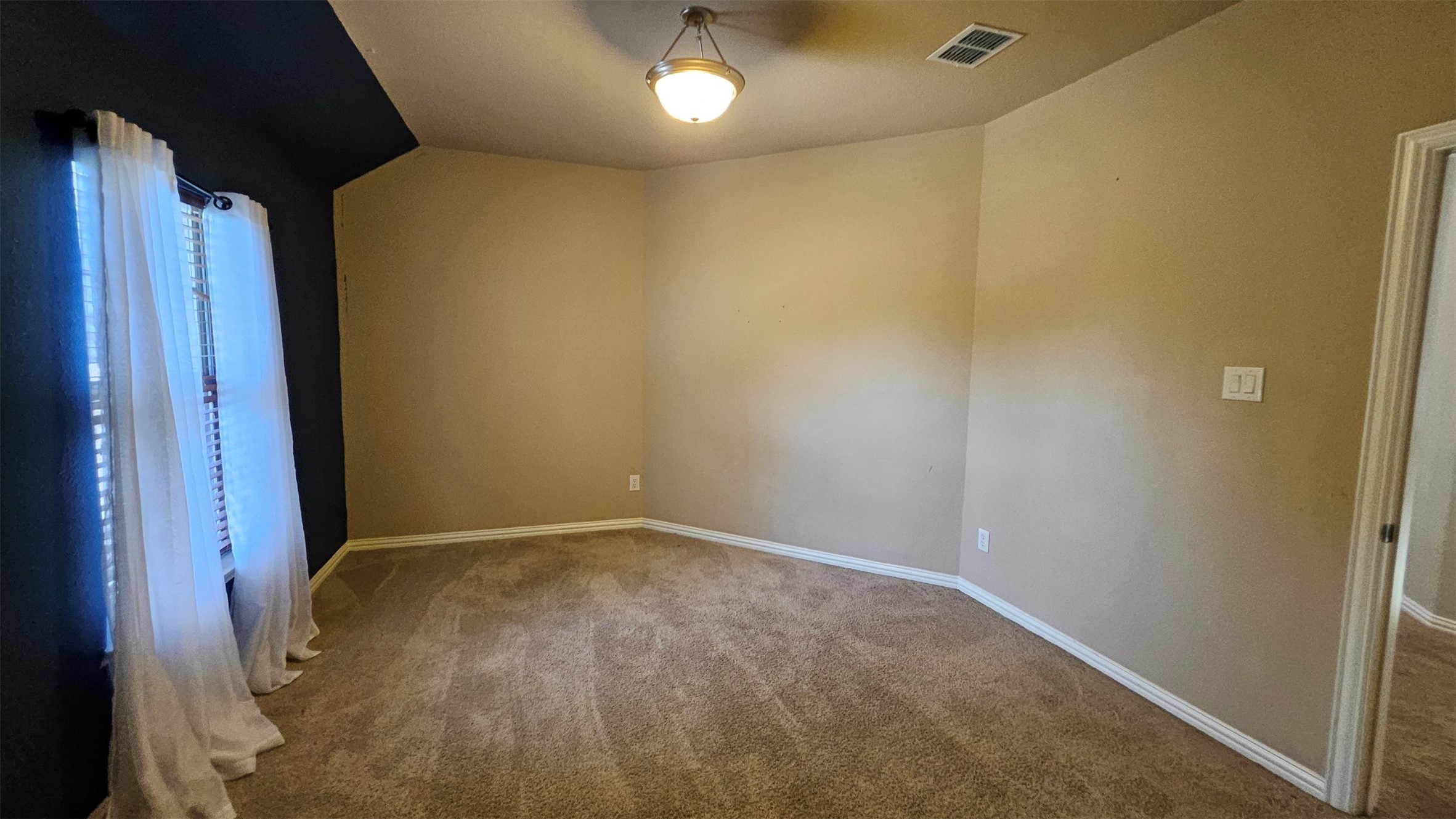 6944 Bridgemarker Drive