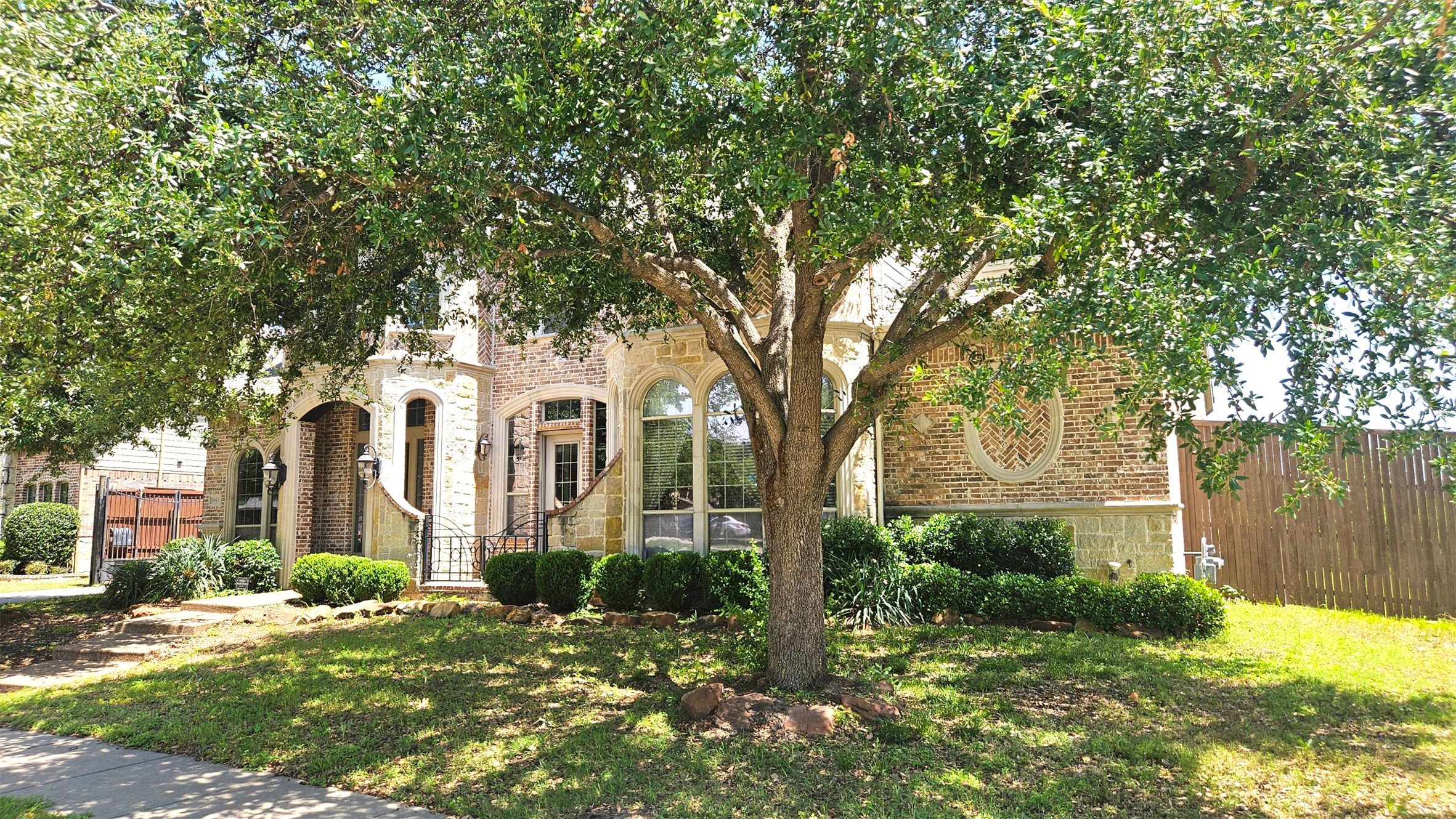 6944 Bridgemarker Drive