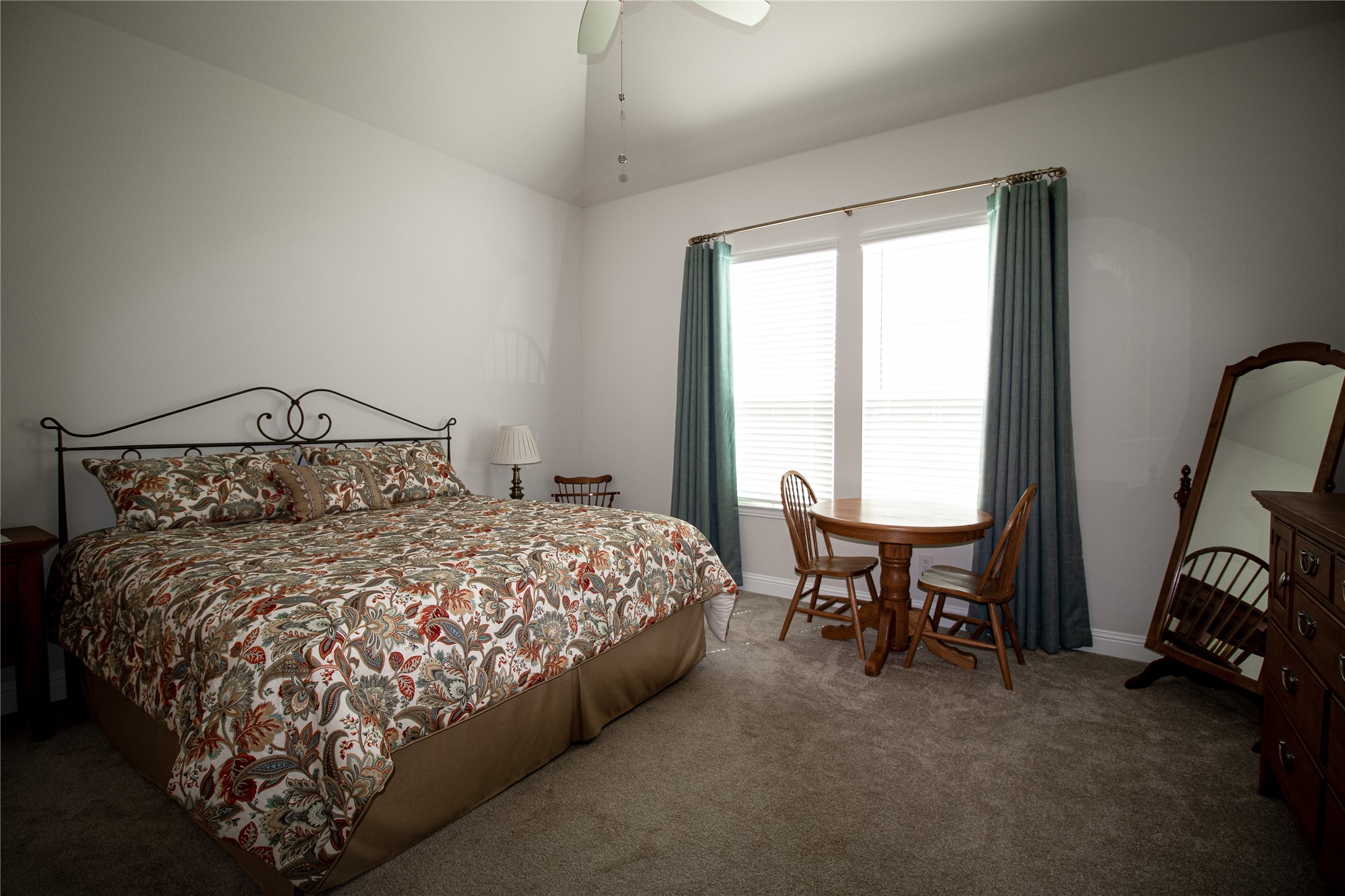 2216 Sternpost Mews