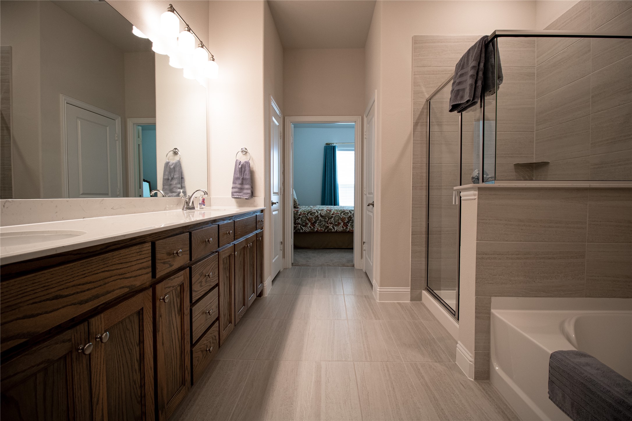 2216 Sternpost Mews