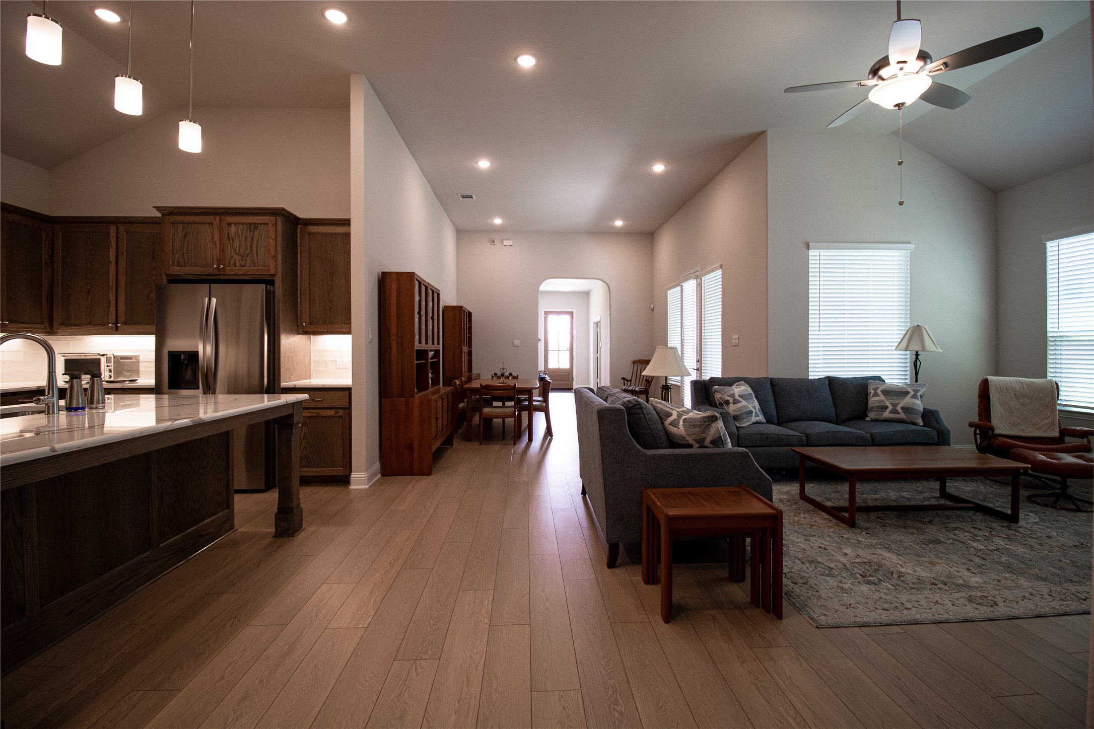2216 Sternpost Mews