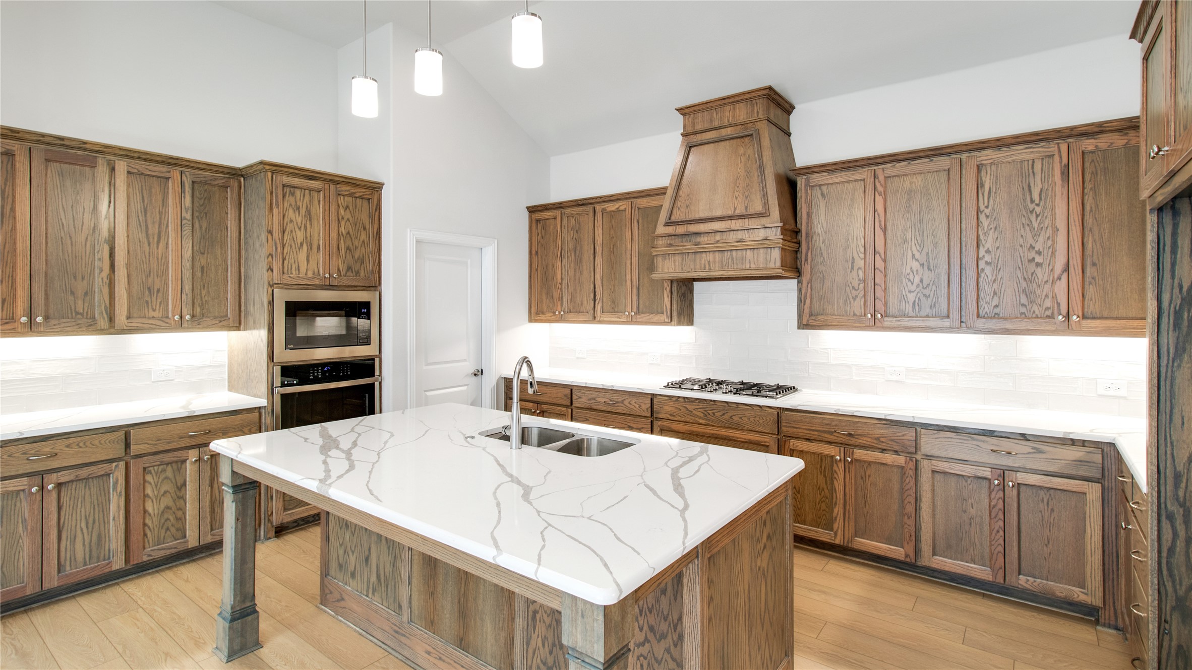 2216 Sternpost Mews