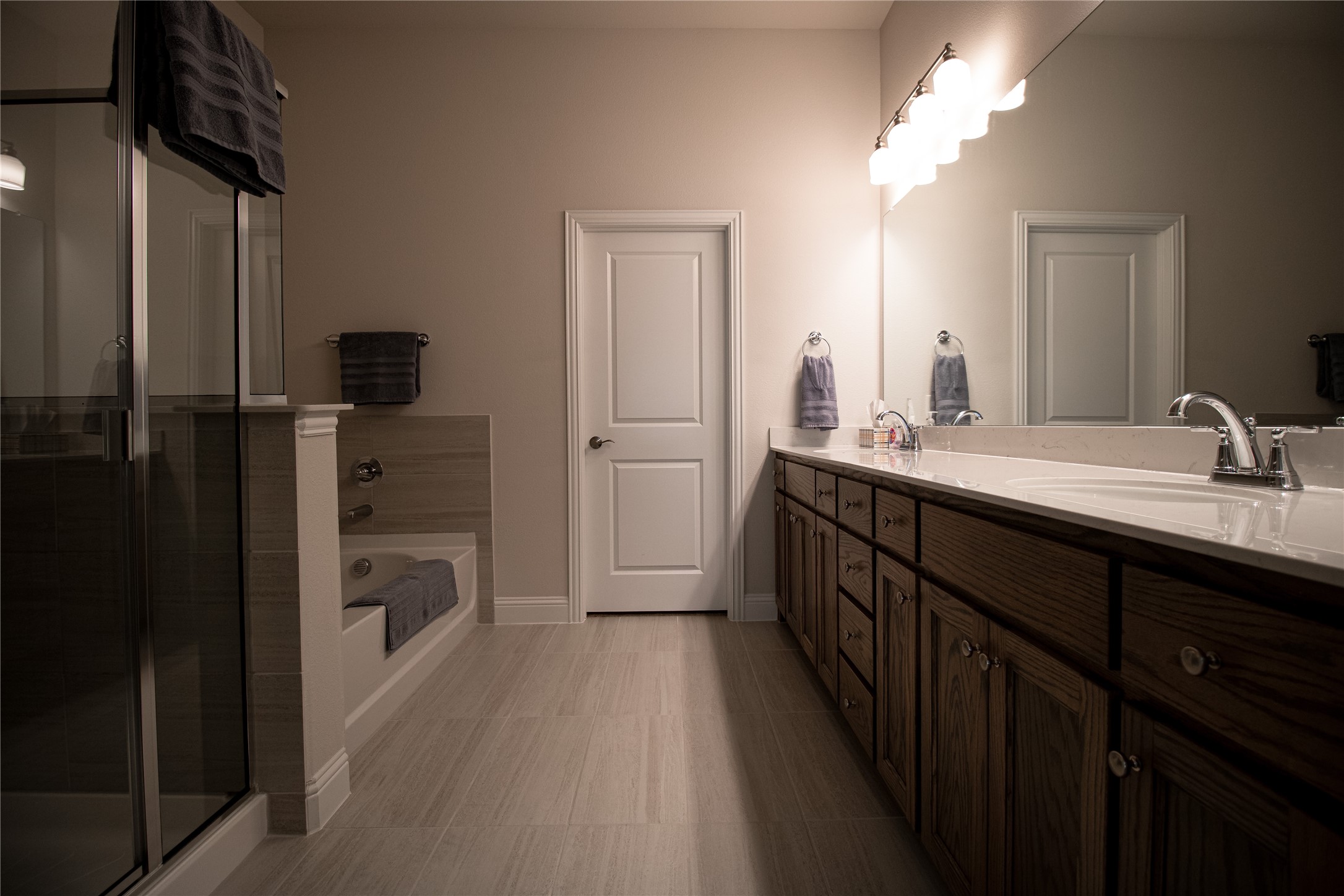 2216 Sternpost Mews