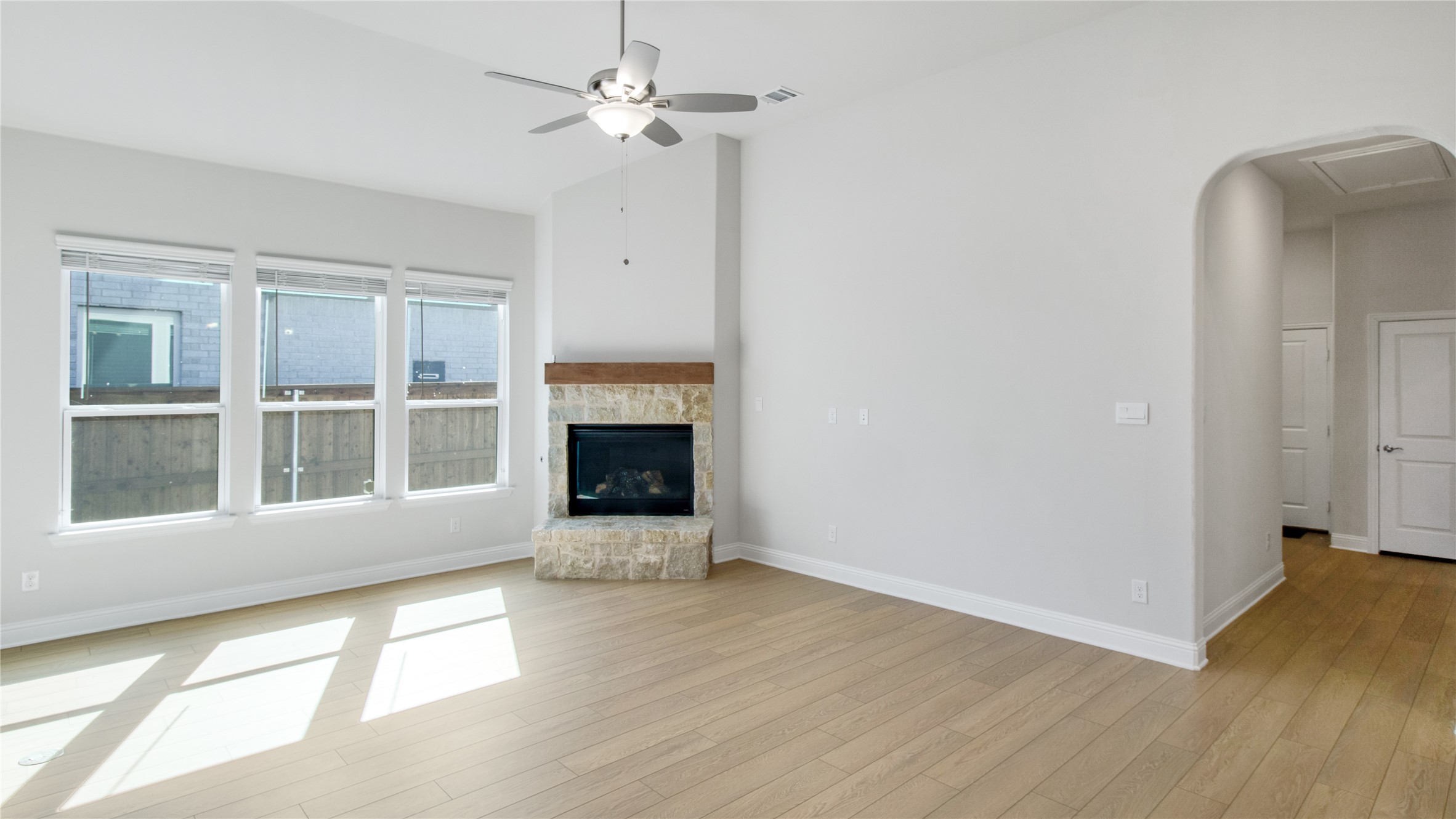 2216 Sternpost Mews
