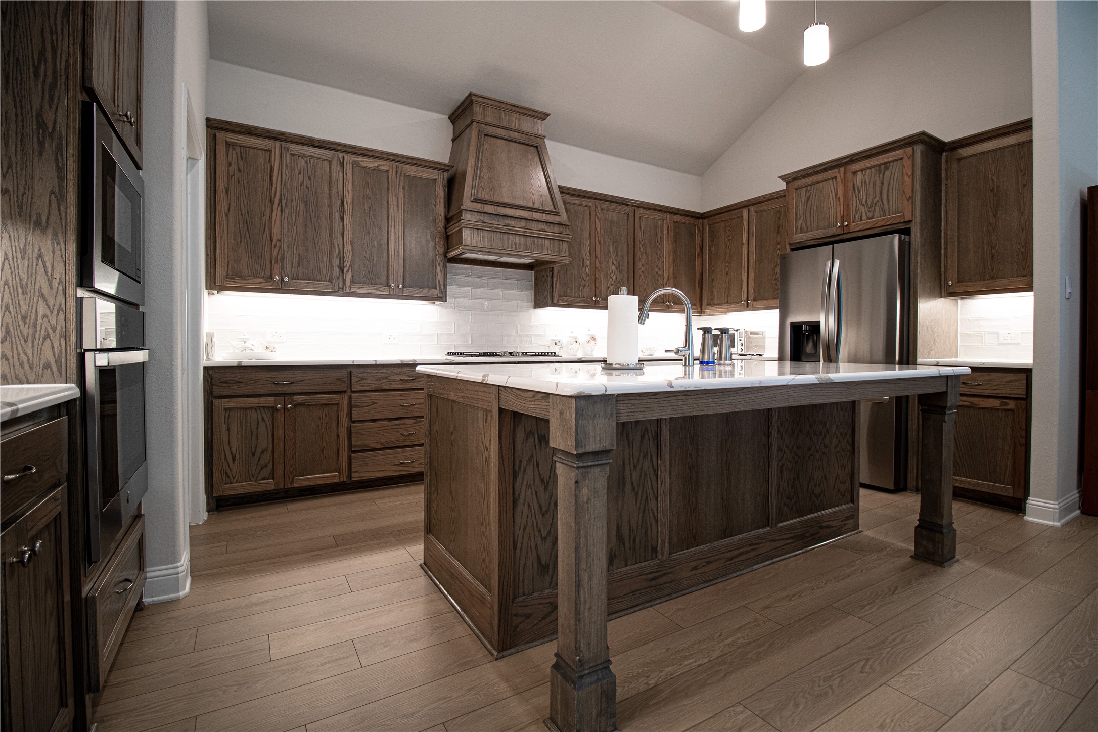 2216 Sternpost Mews
