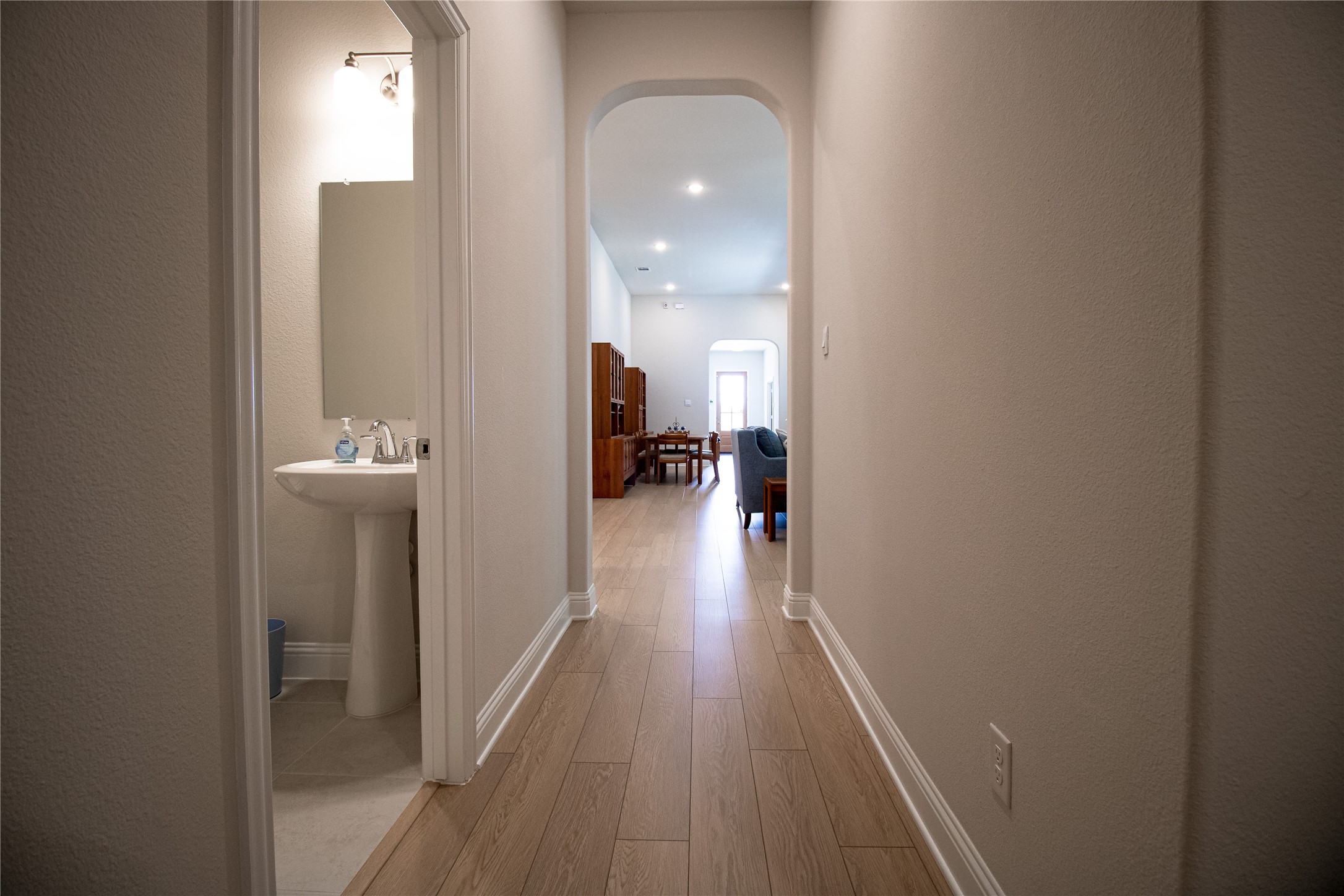 2216 Sternpost Mews