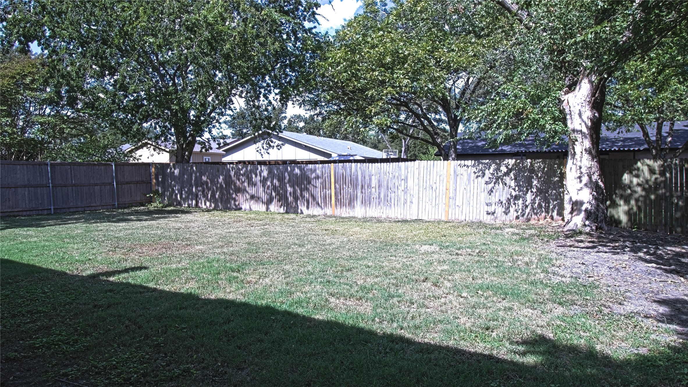 326 E Springdale Lane