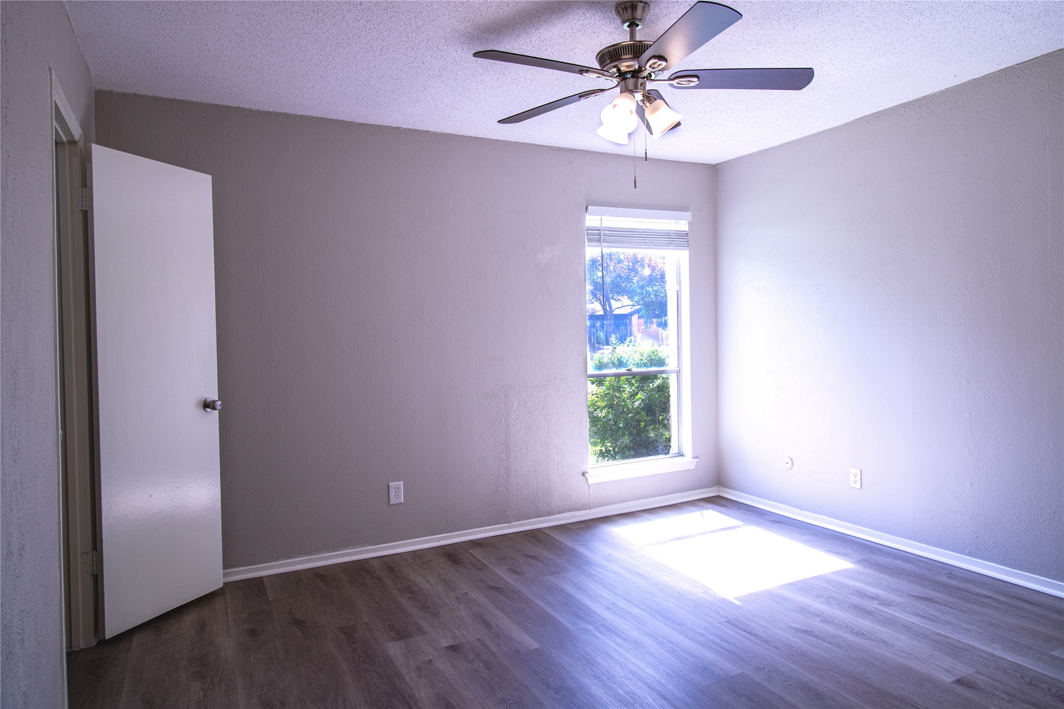 326 E Springdale Lane