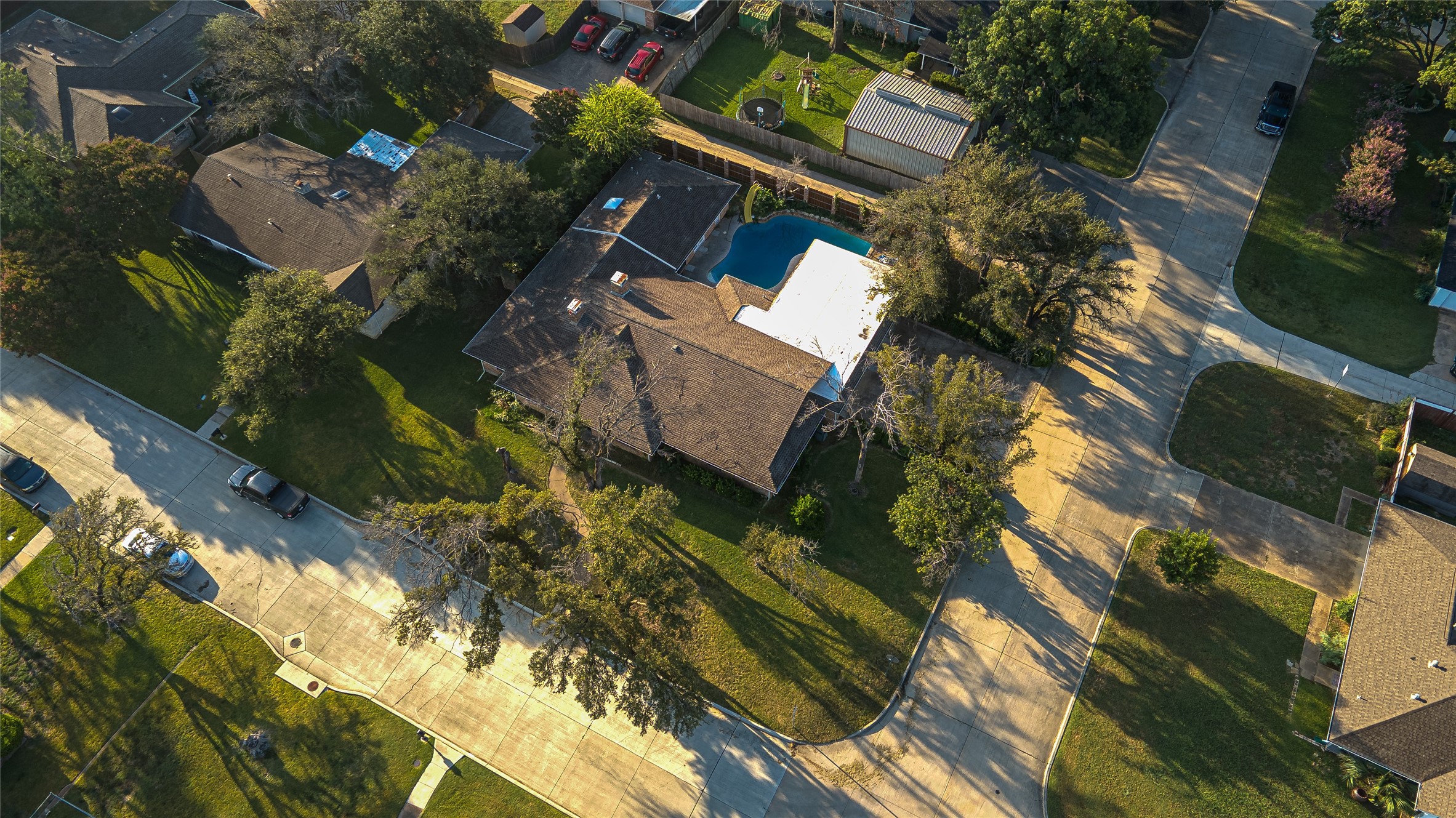 1413 British Boulevard