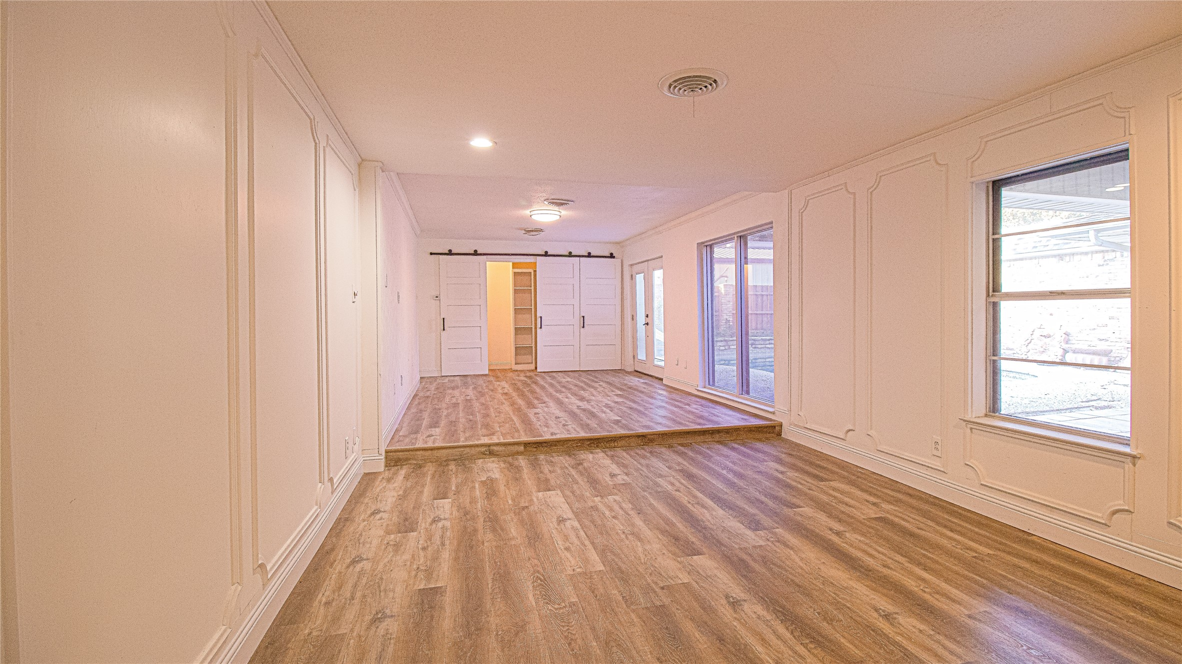 1413 British Boulevard