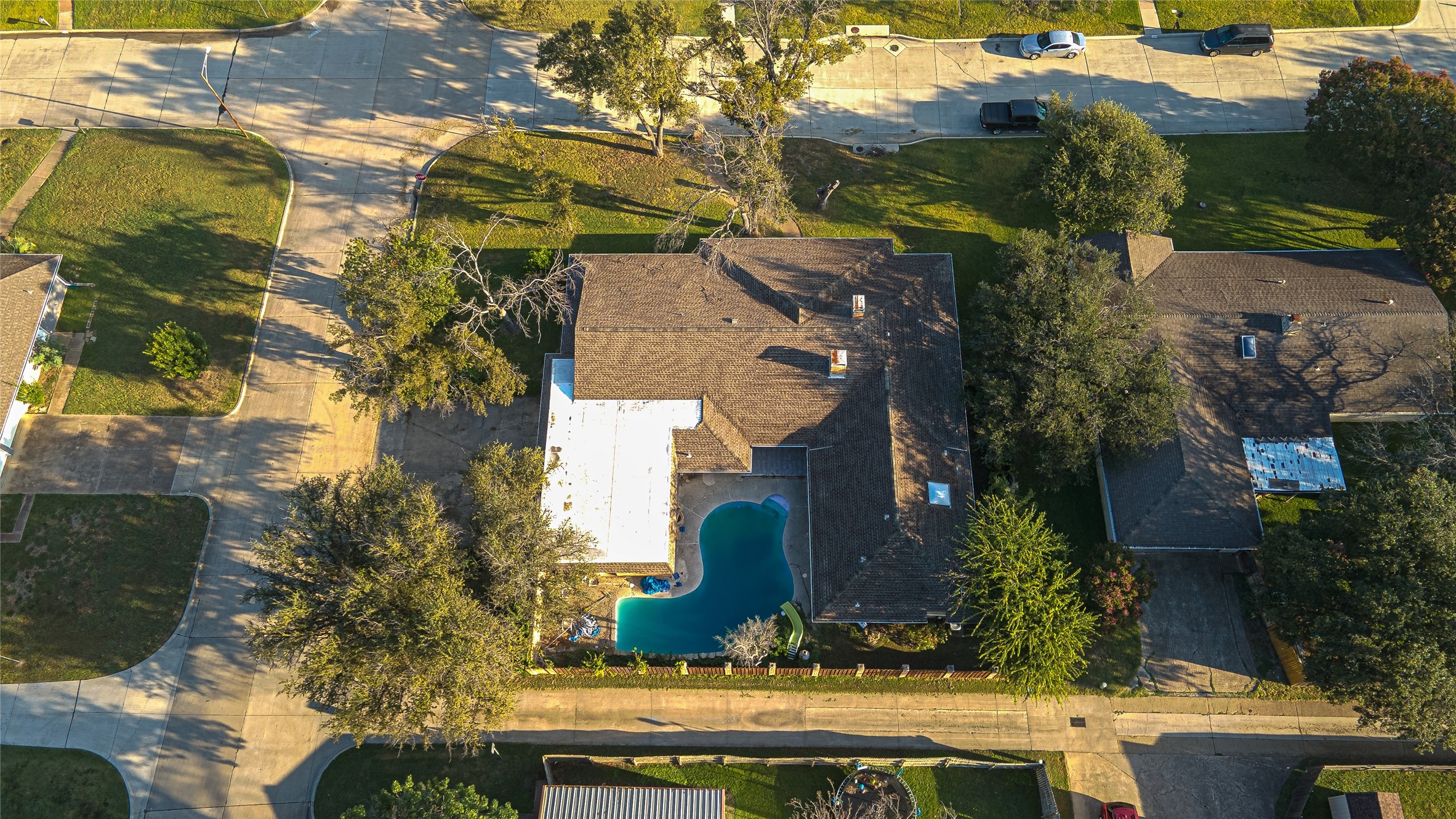 1413 British Boulevard