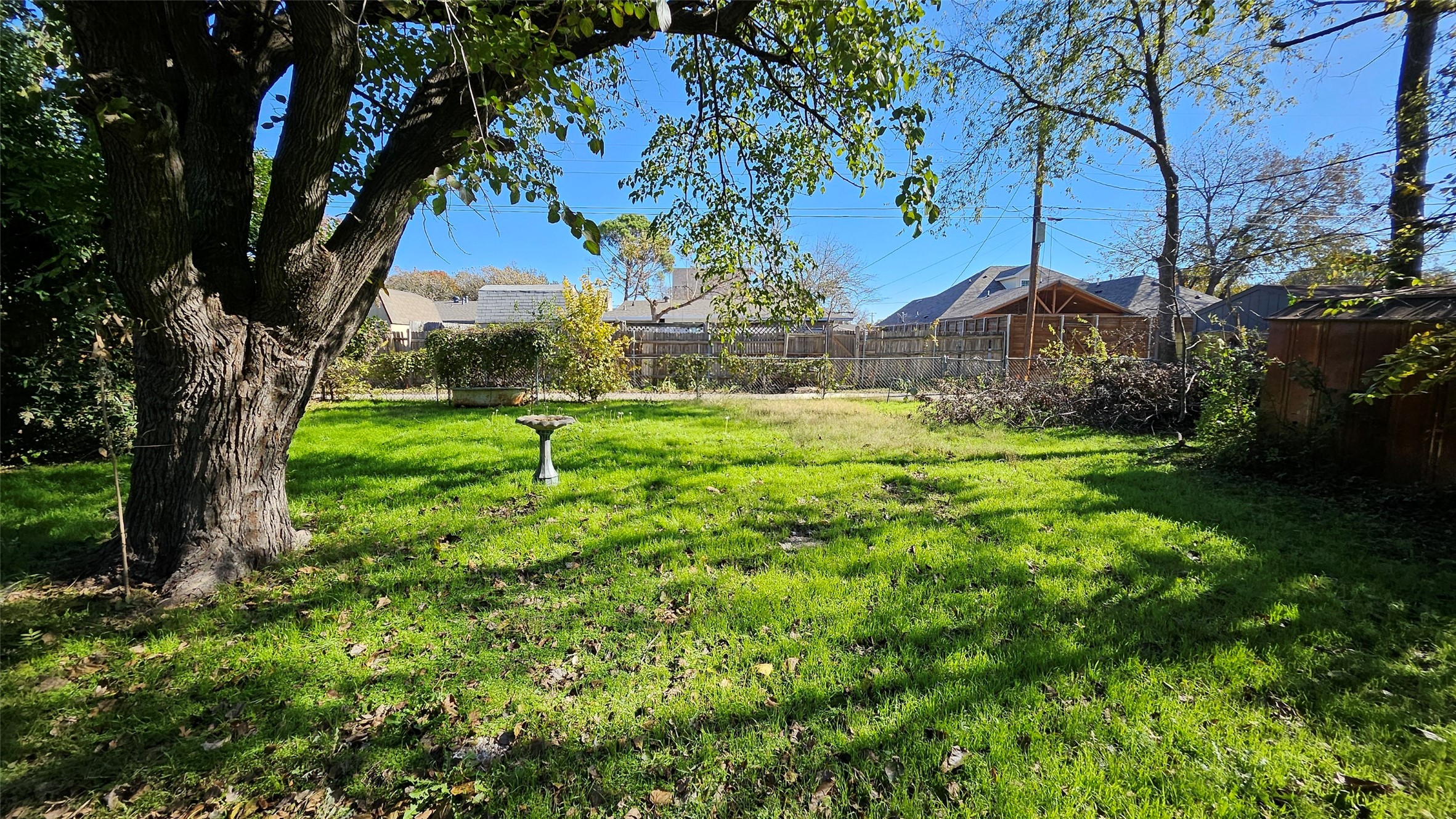 302 N Cottonwood Drive