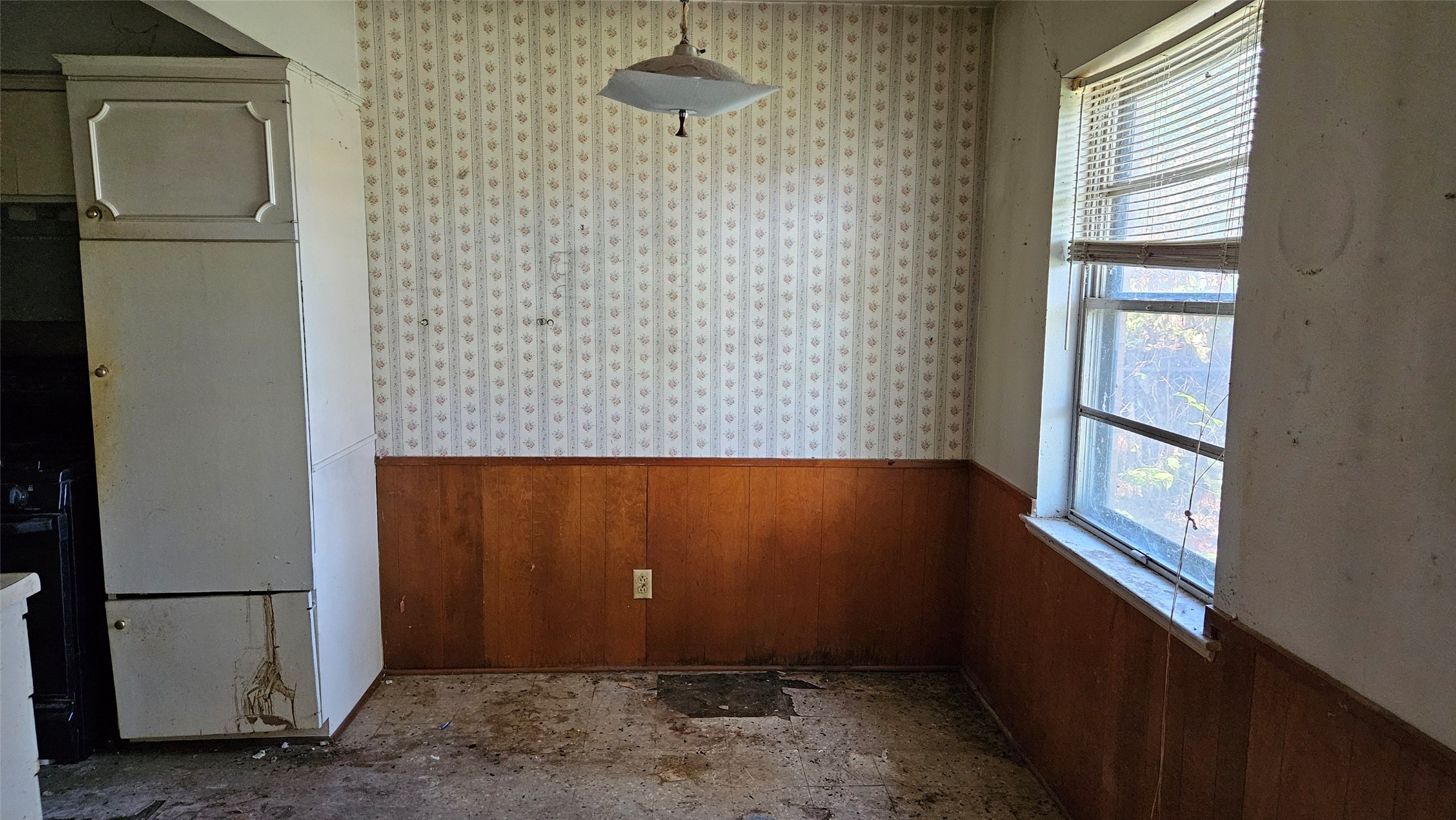 302 N Cottonwood Drive