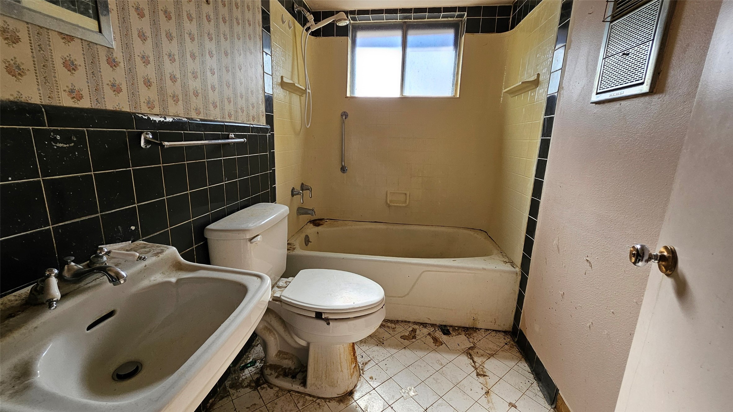 302 N Cottonwood Drive