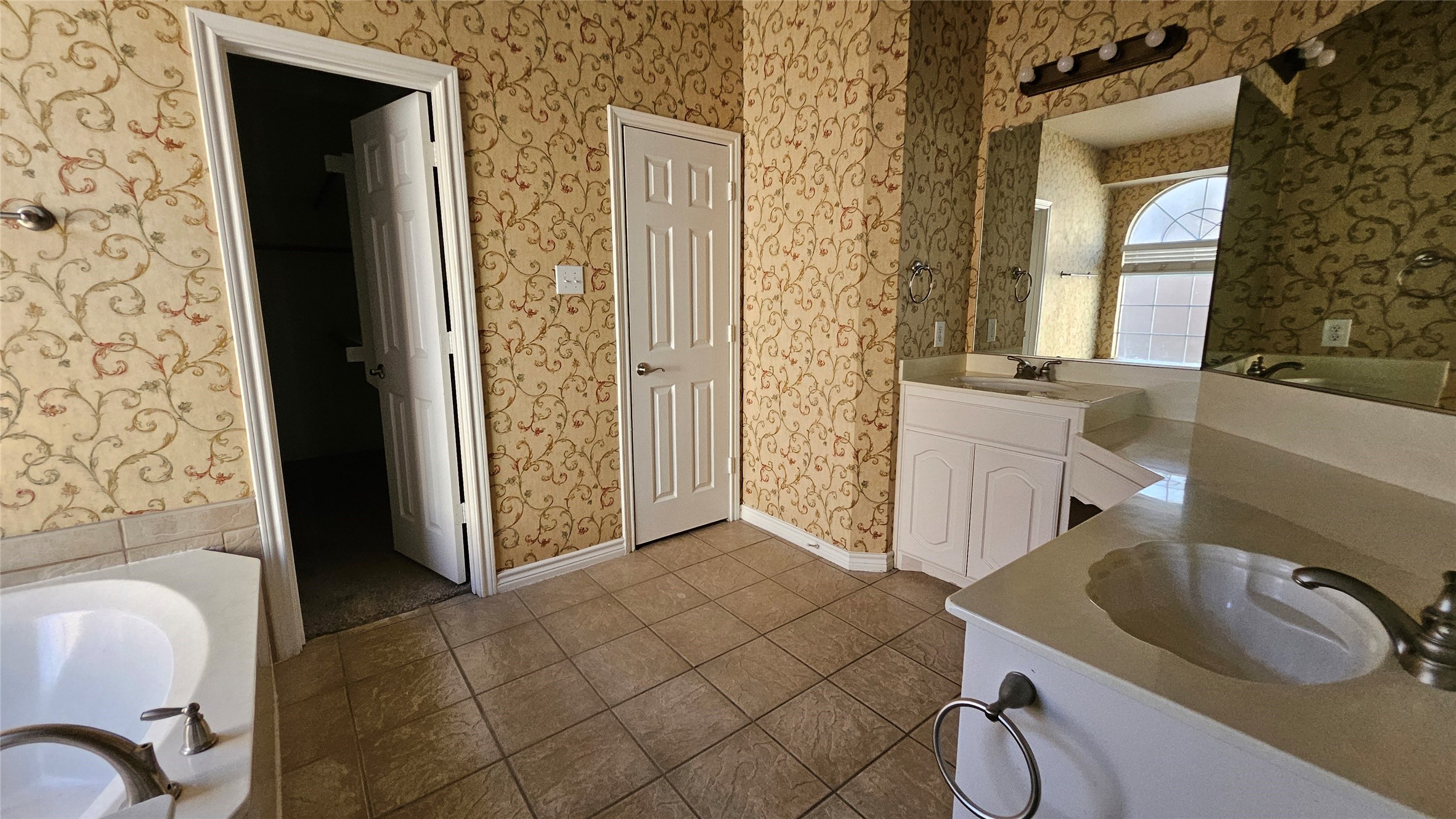 11701 Pheasant Creek Drive