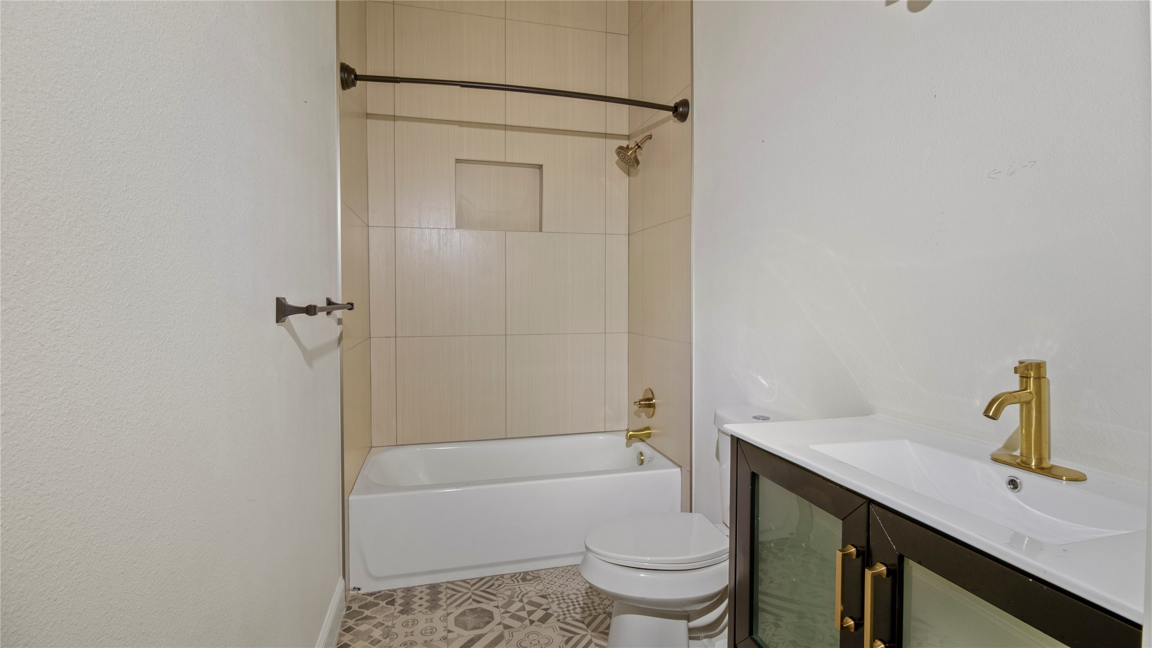 1029 N Madison Avenue