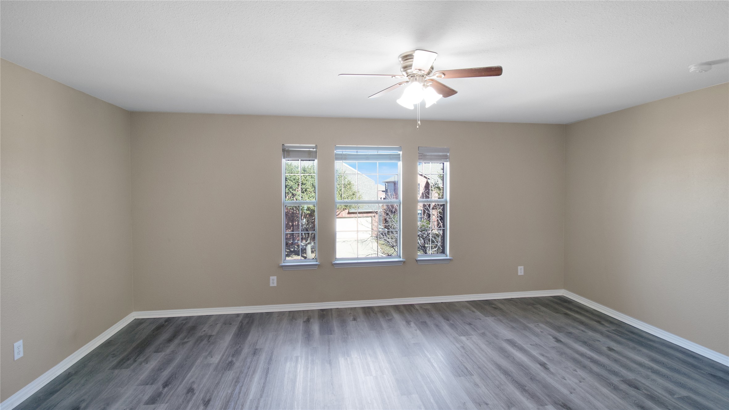 14533 Eaglemont Drive