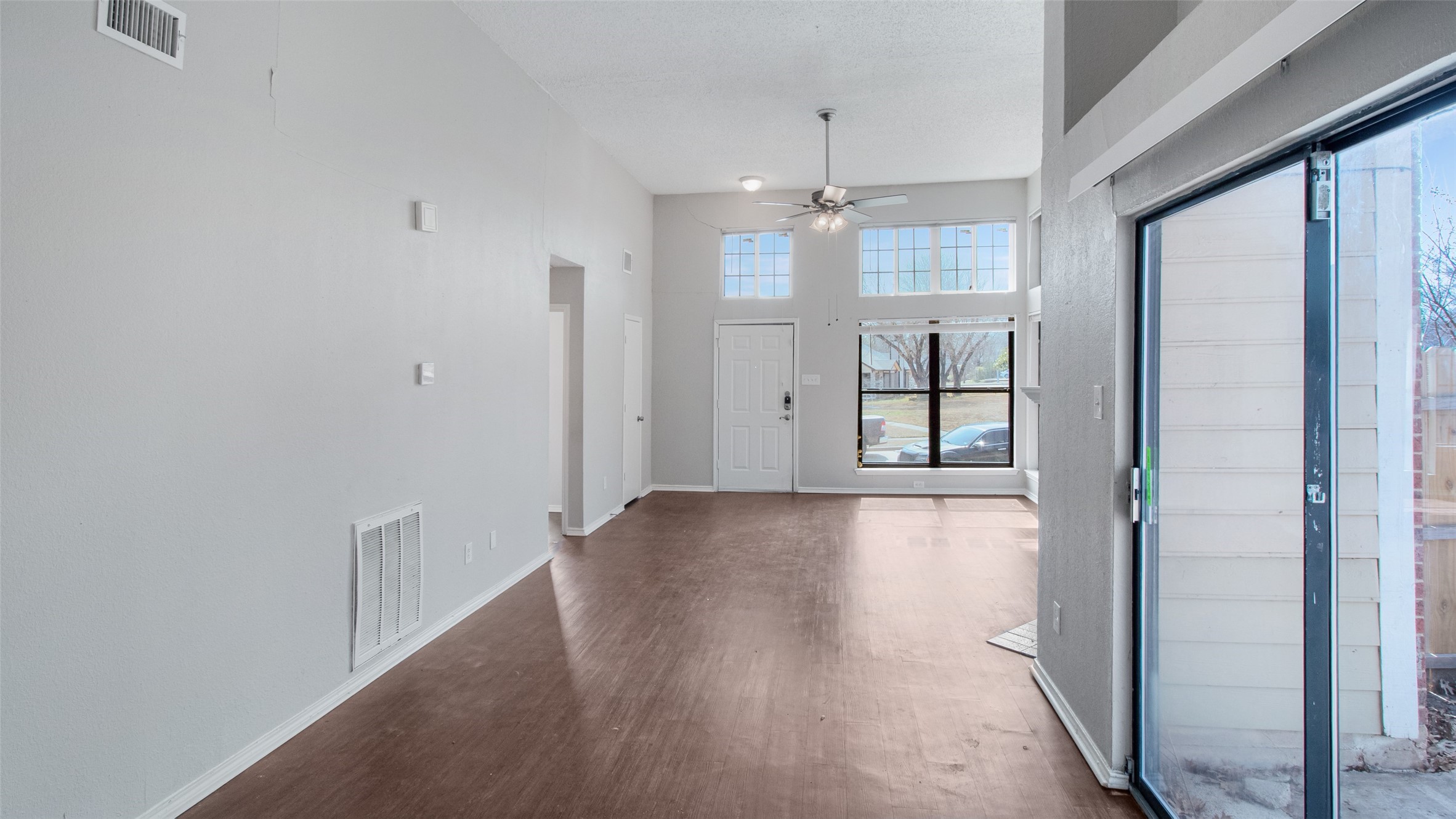 1527 Charleston Cove