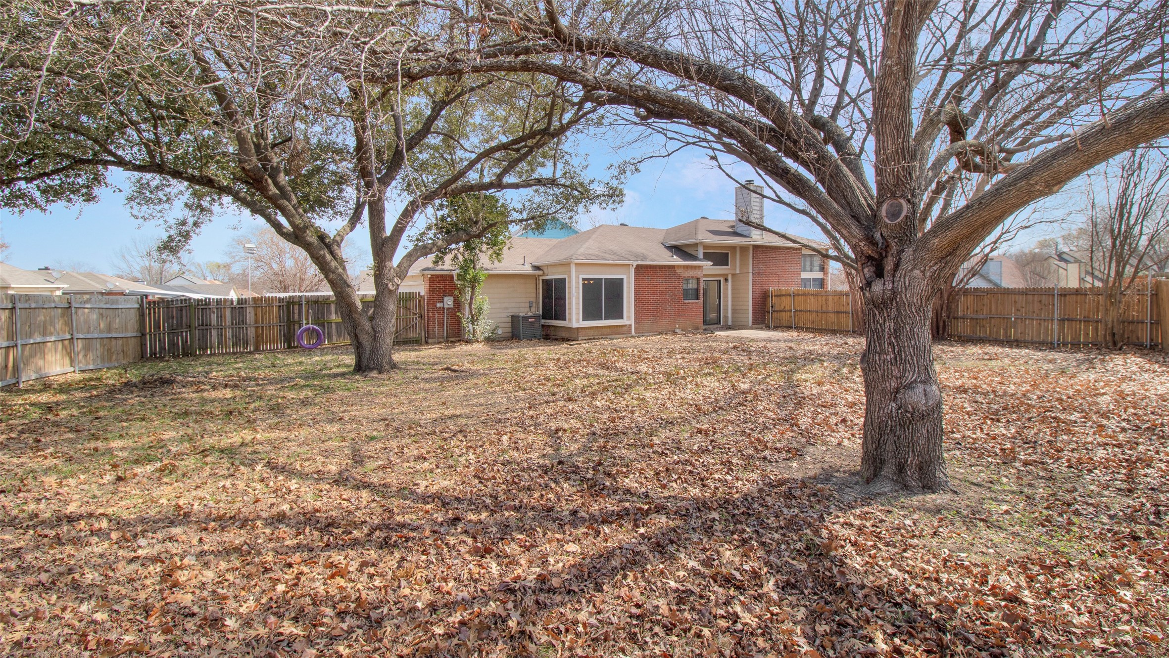 1527 Charleston Cove
