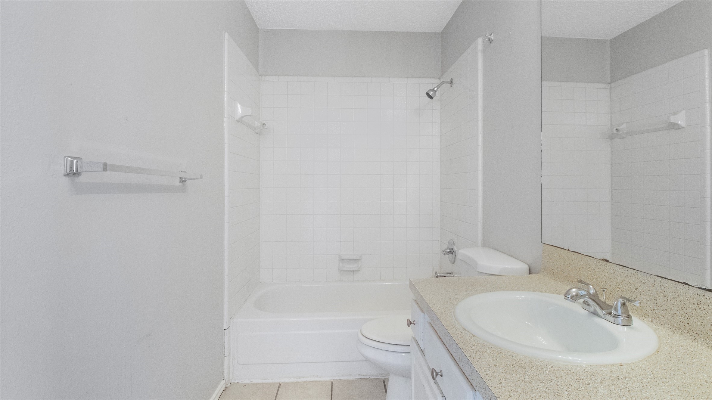 1527 Charleston Cove