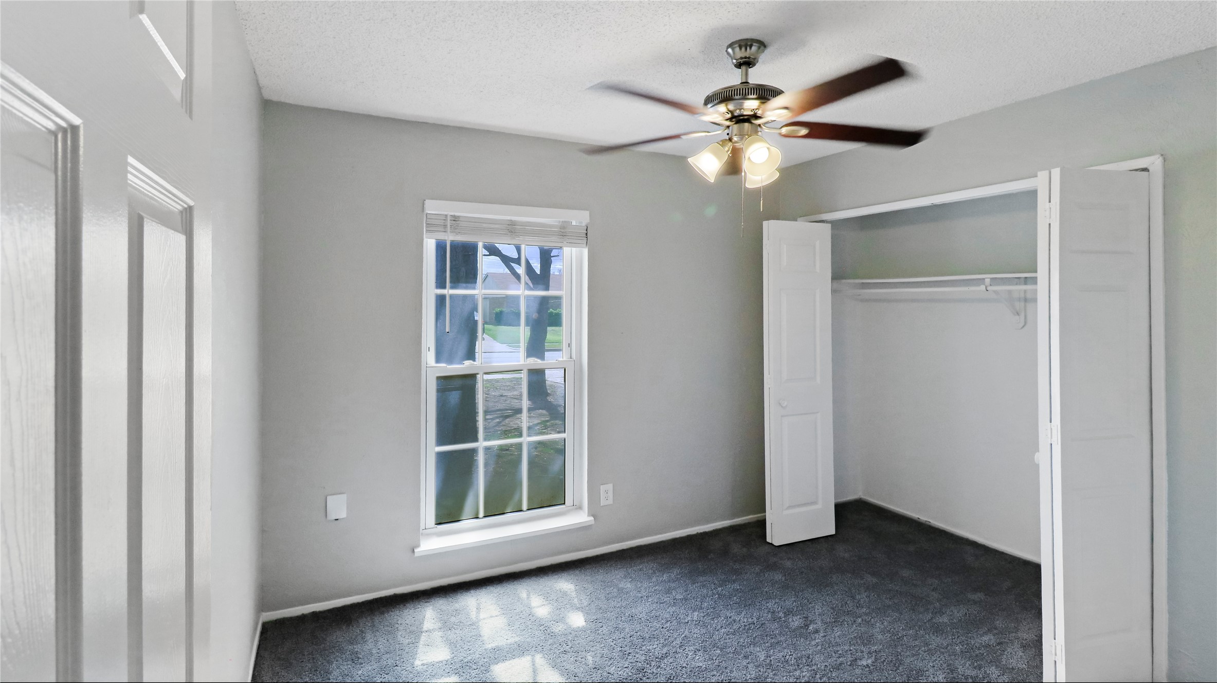 7437 Sandhurst Lane S