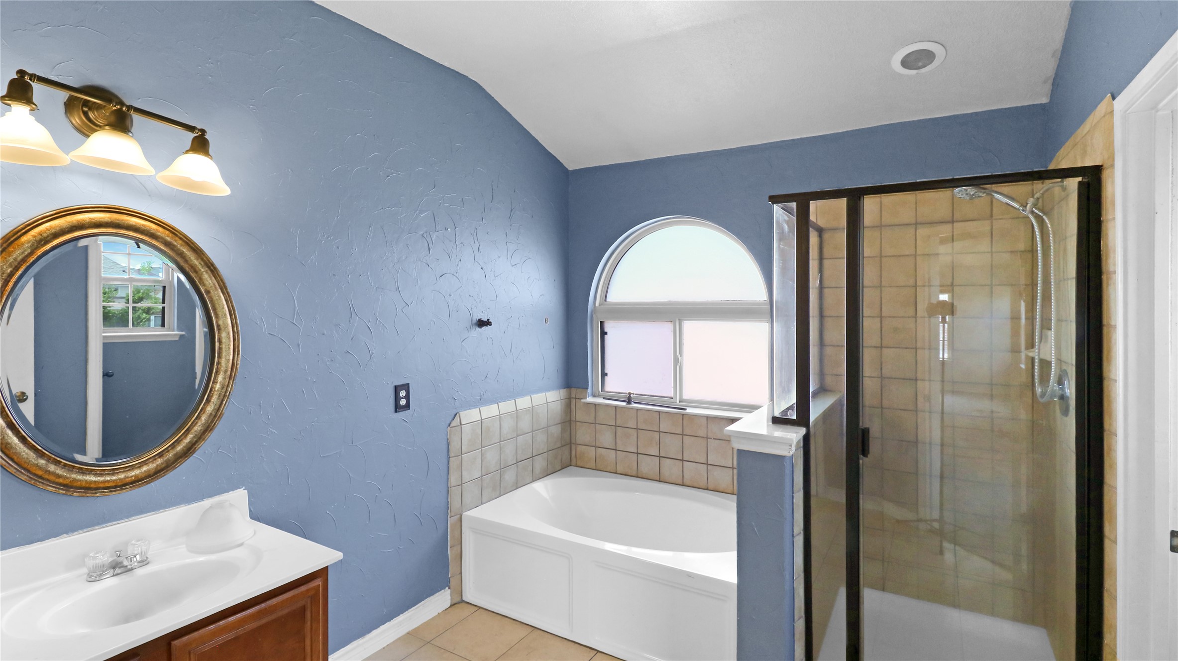 2628 Tradewinds Drive