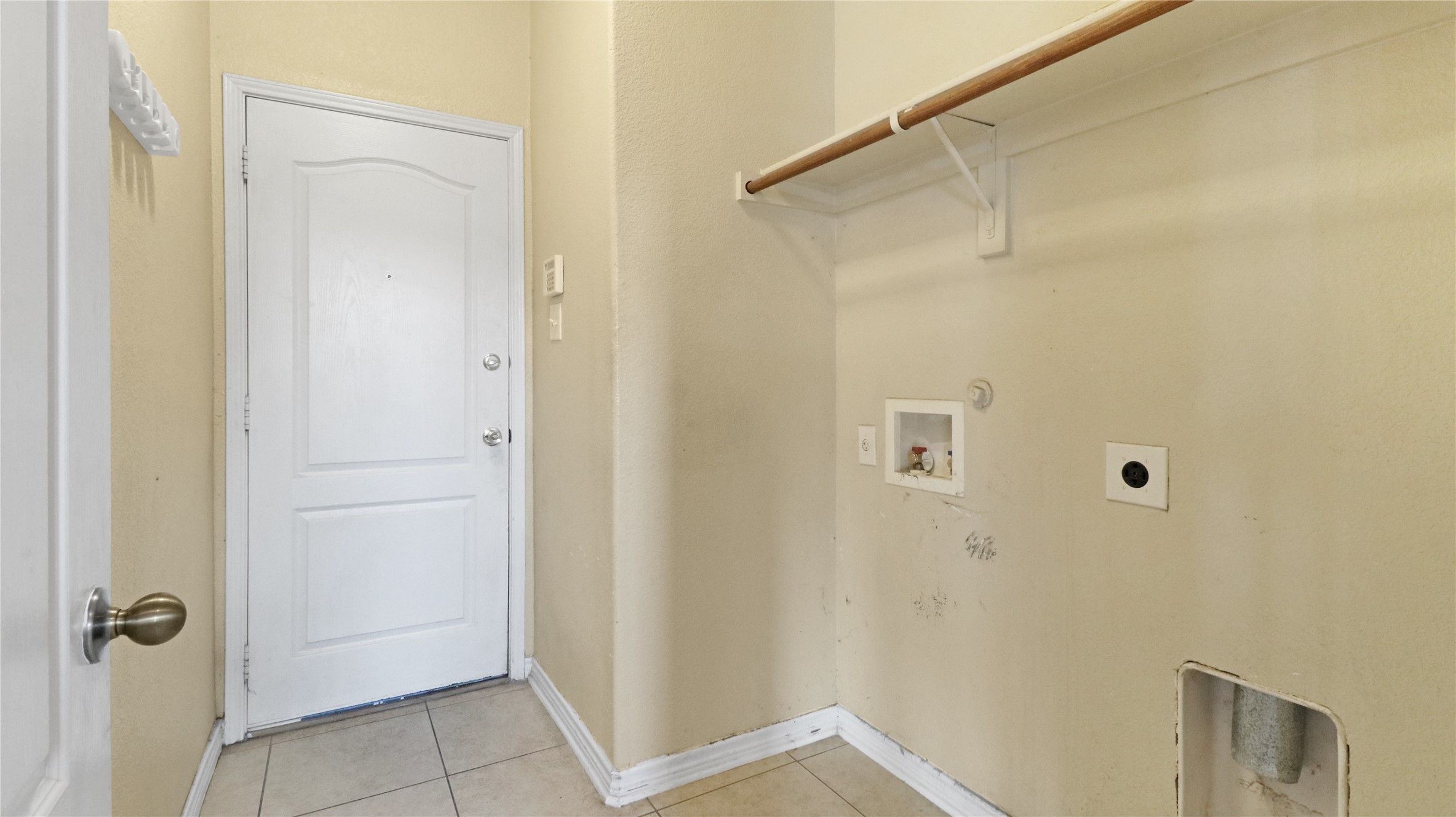 2628 Tradewinds Drive