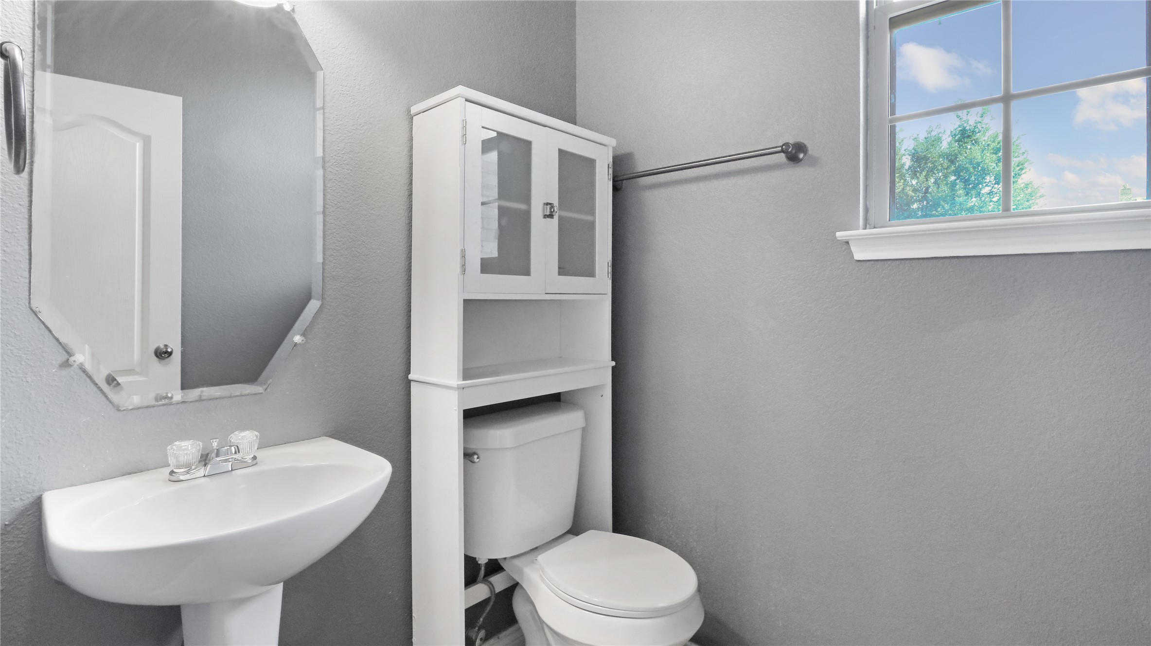 2628 Tradewinds Drive