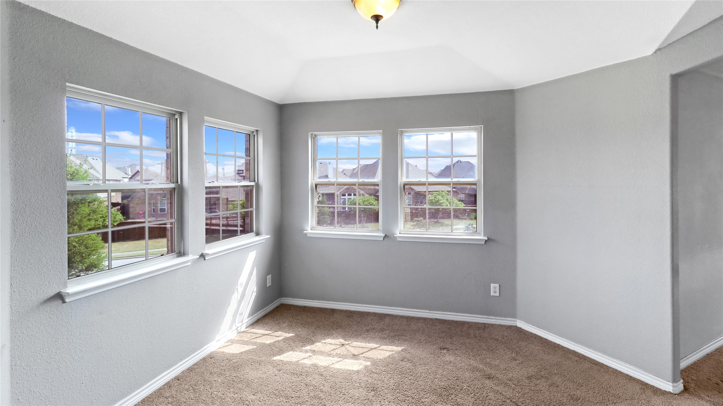 2628 Tradewinds Drive