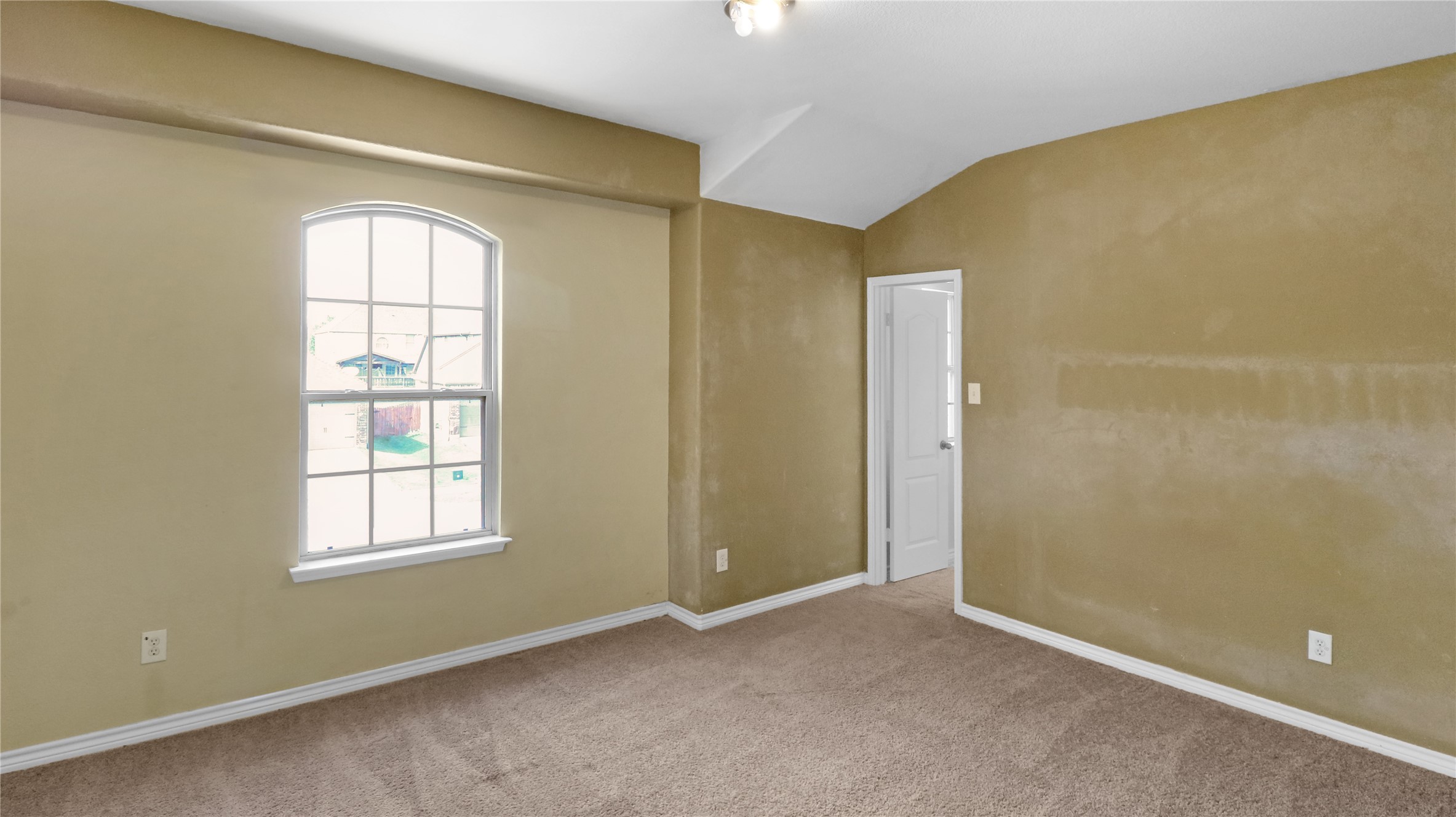 2628 Tradewinds Drive