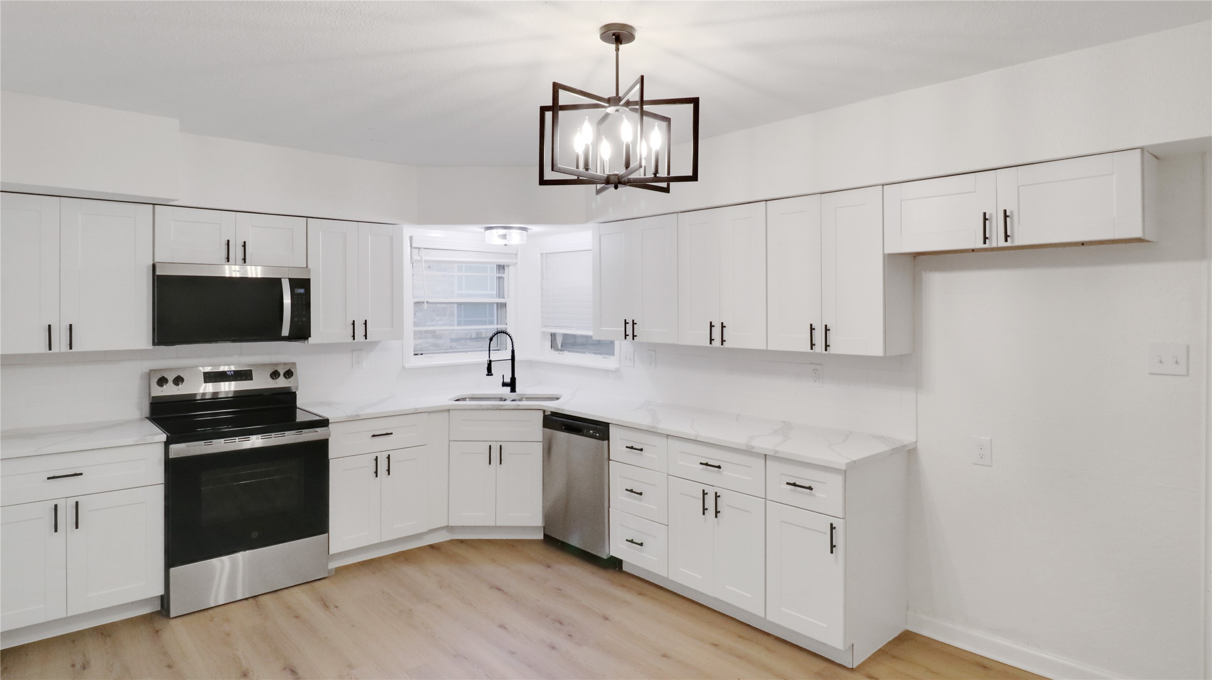 3016 Loganwood