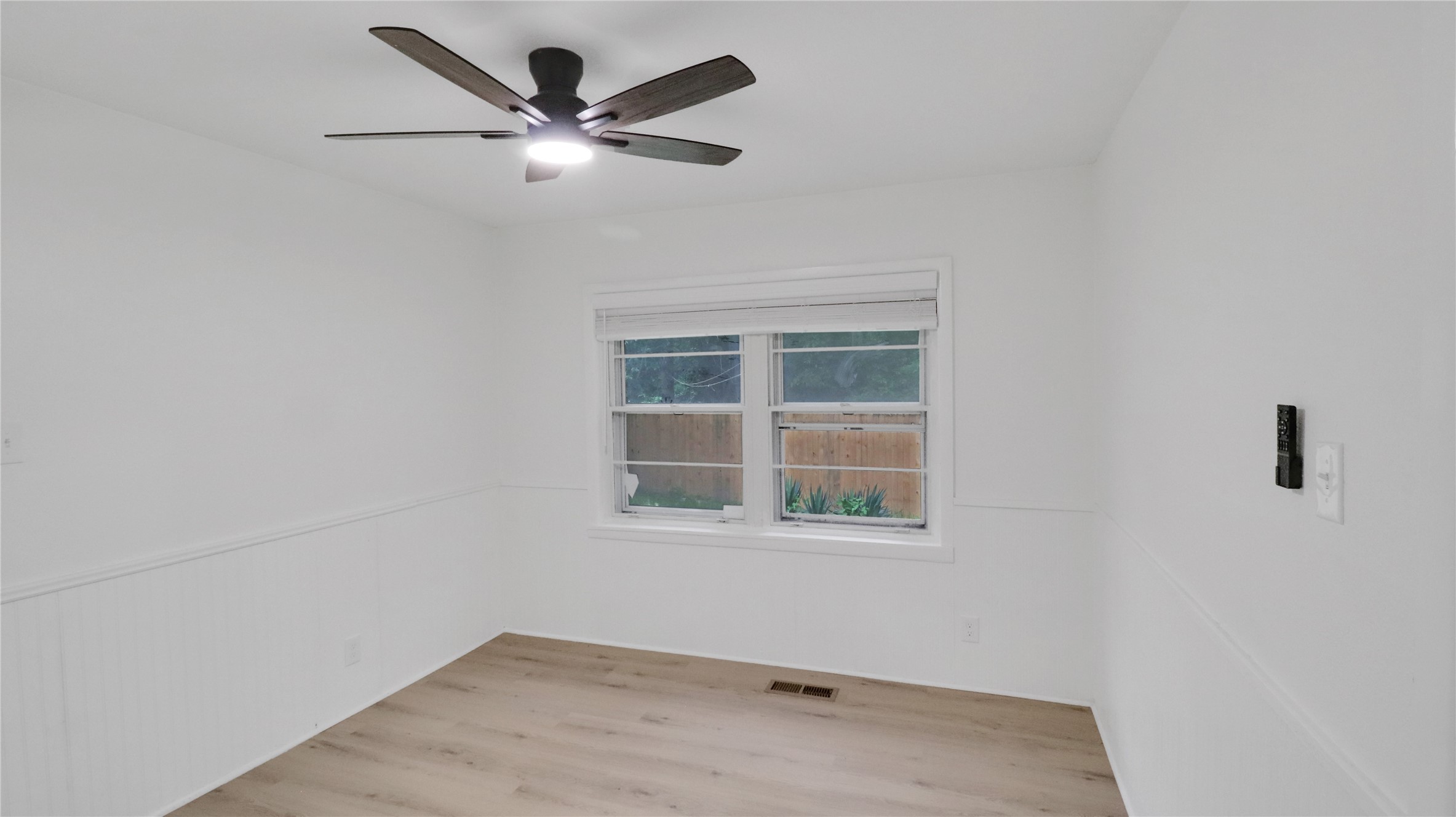3016 Loganwood