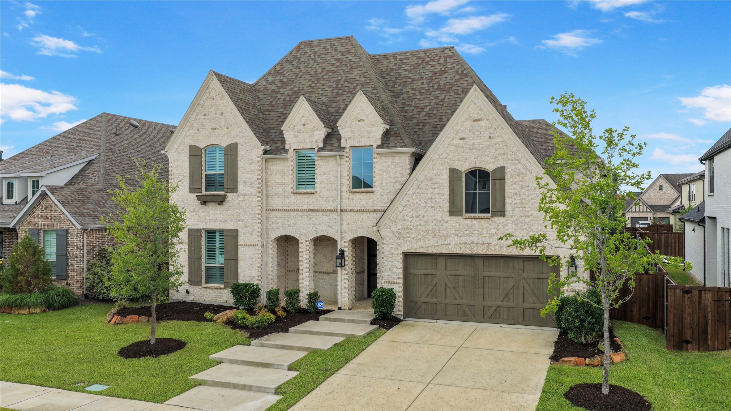 2341 Rainforest Drive