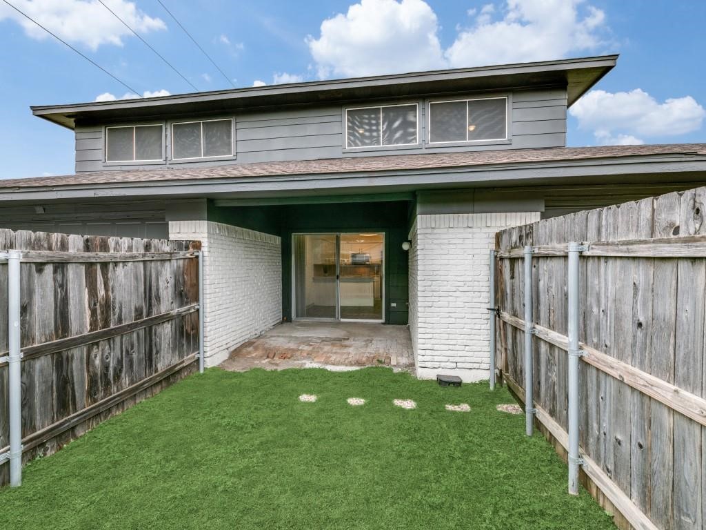 100 Trellis Place