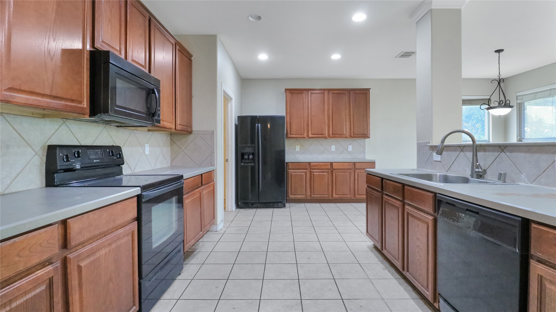 1523 Quail Ridge Drive