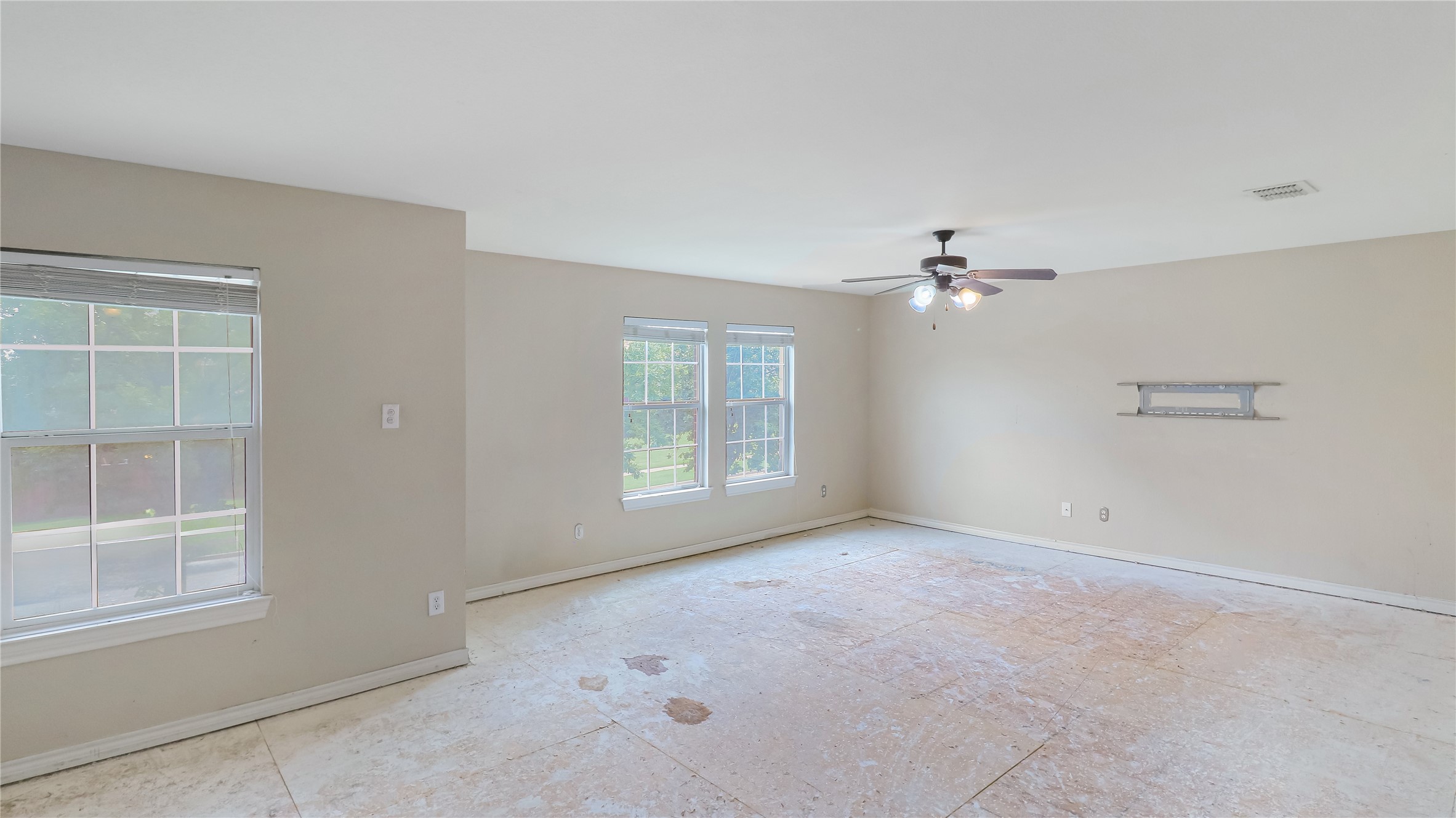 1523 Quail Ridge Drive