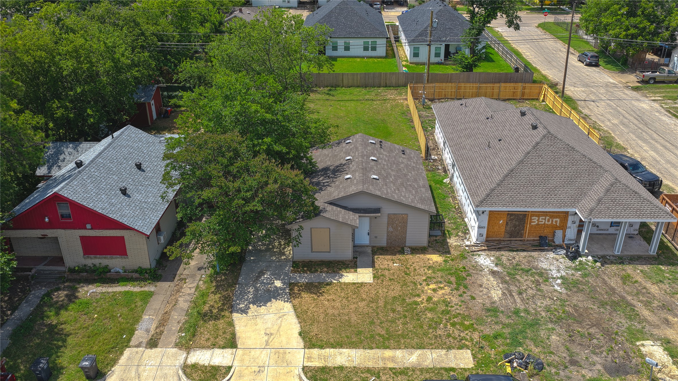 3504 Strong Avenue