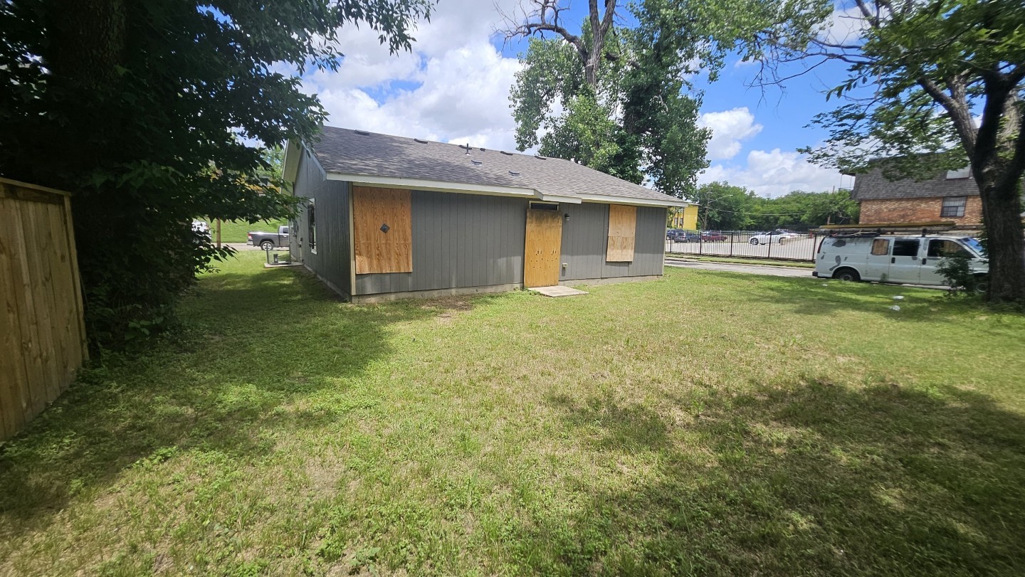 4322 Robert L Parish Sr Avenue