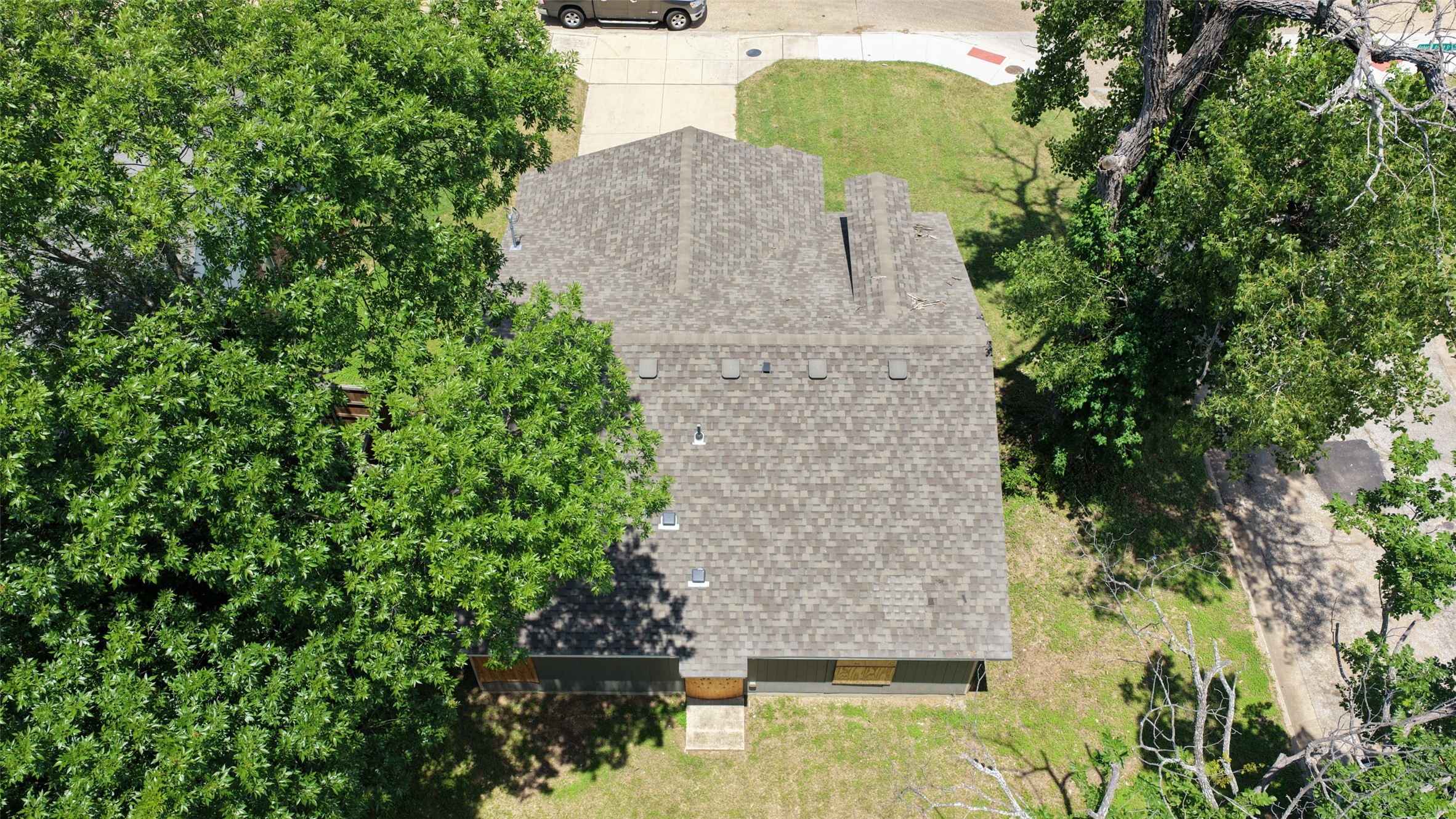 4322 Robert L Parish Sr Avenue